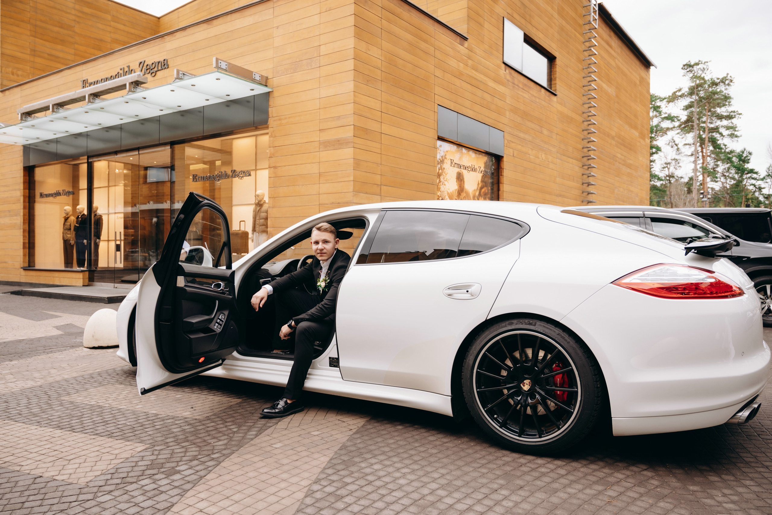 Свадебная фотосессия в отеле Barvikha Hotel & SPA. Свадебный и семейный фотограф в Москве Светлана Зоткина