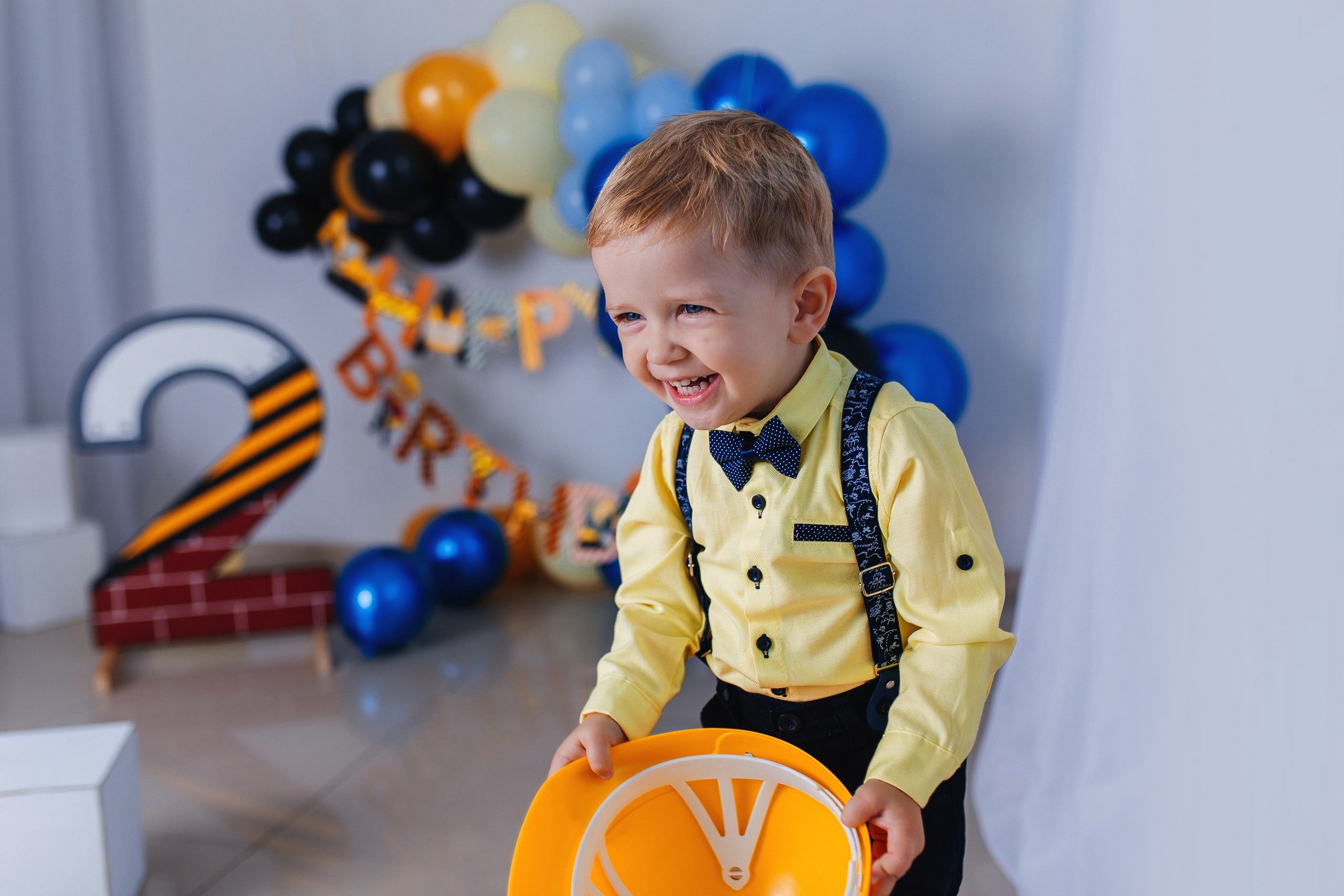 Фотозона в стиле стройка