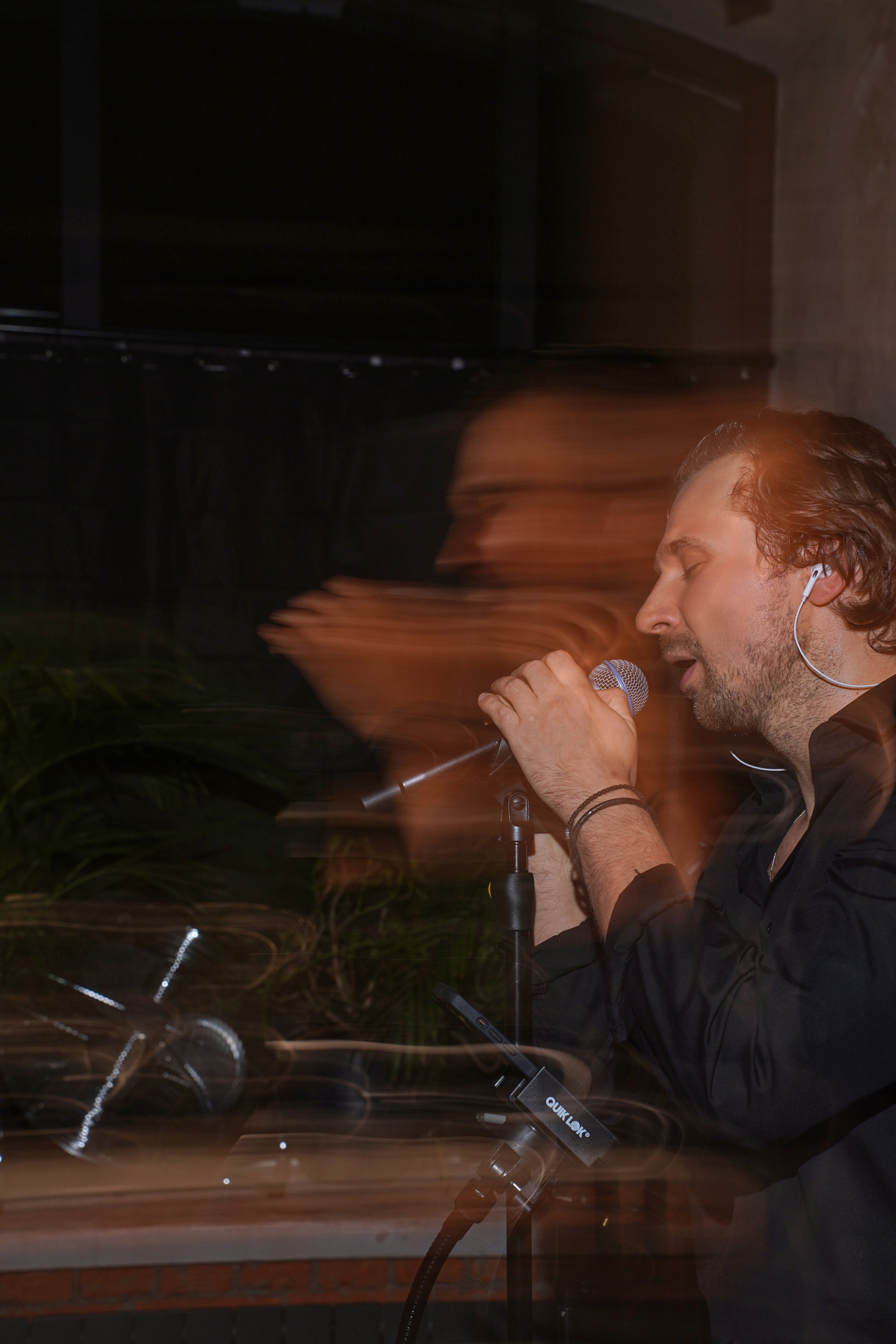 Концерт кавер группы. Фотограф