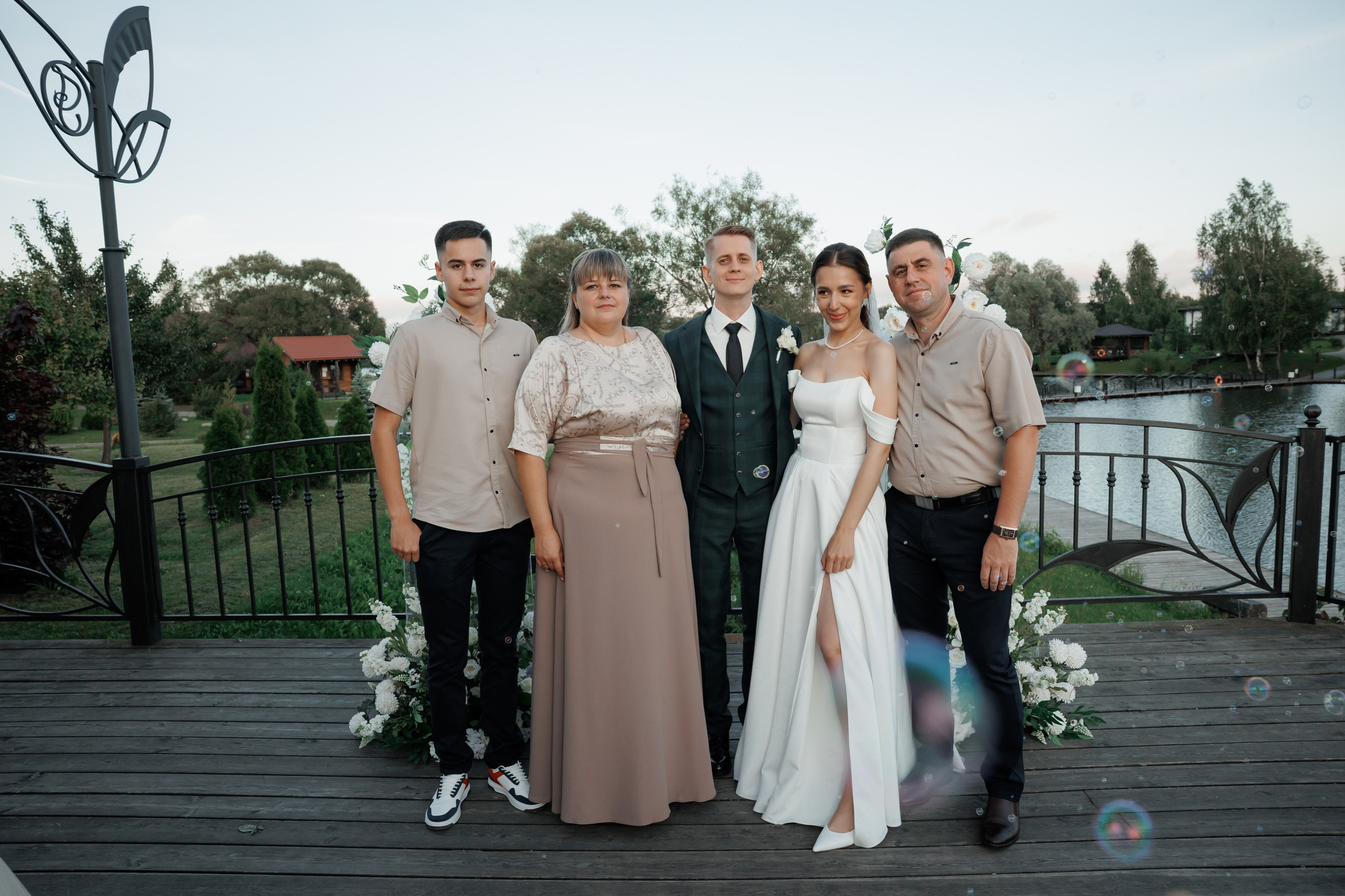 Регистрация в отеле Fish Point, ЗАГС Бутово, прогулка в Остафьево. Свадебный и репортажный фотограф (Москва, Королев и другие)