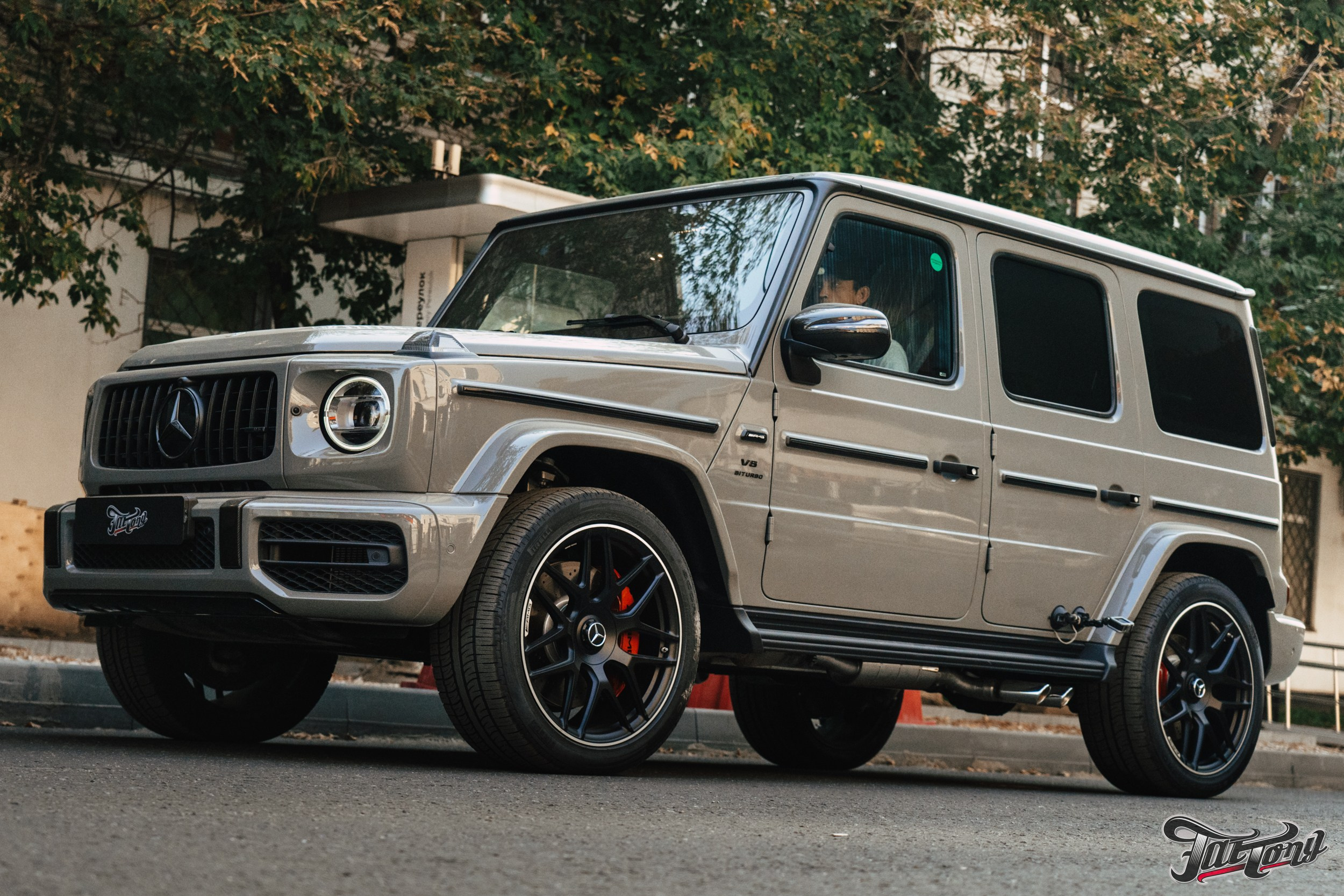 Mercedes G-class выхлопная система с 2мя режимами громкости. DeLorein