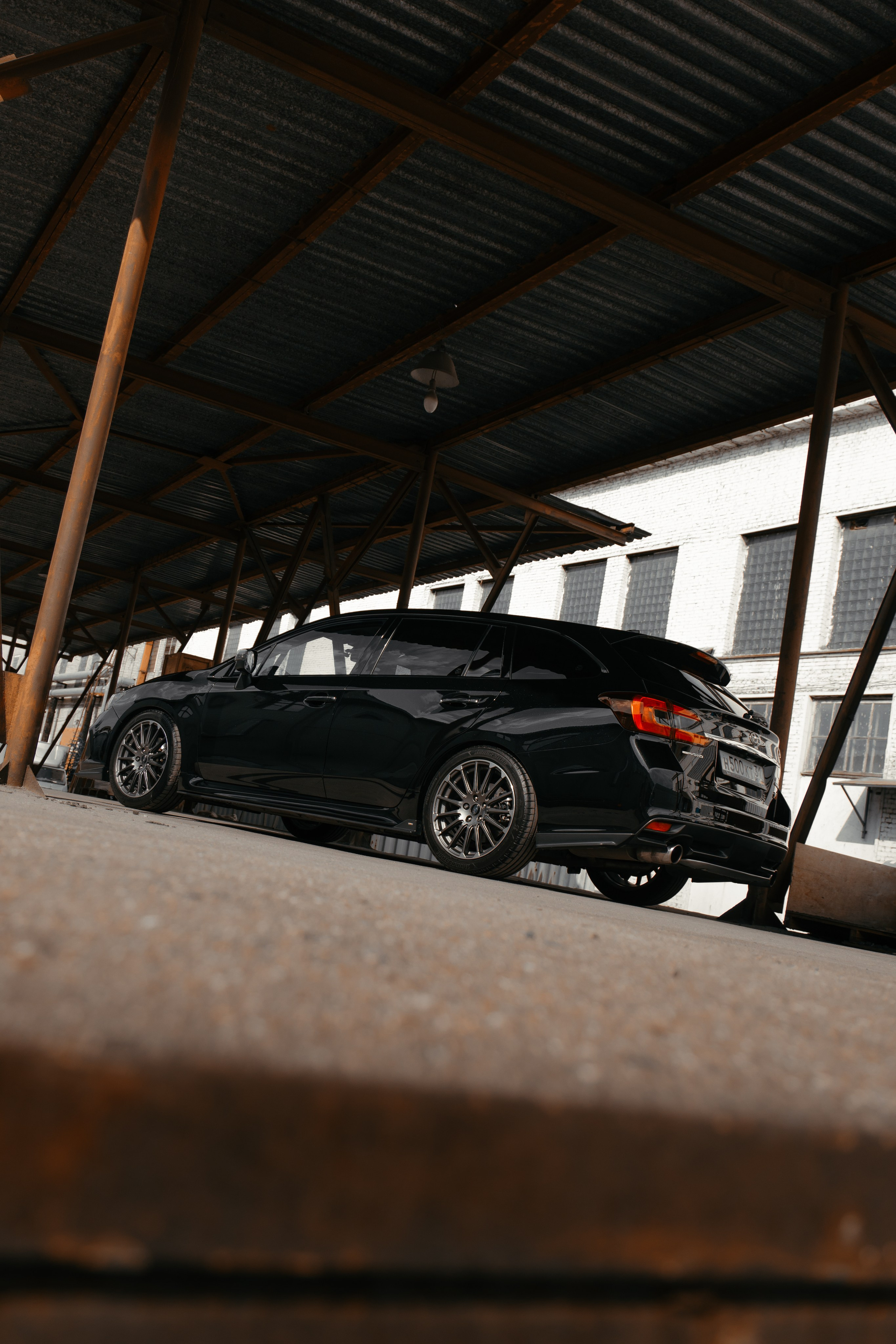 Subaru levorg. DeLorein