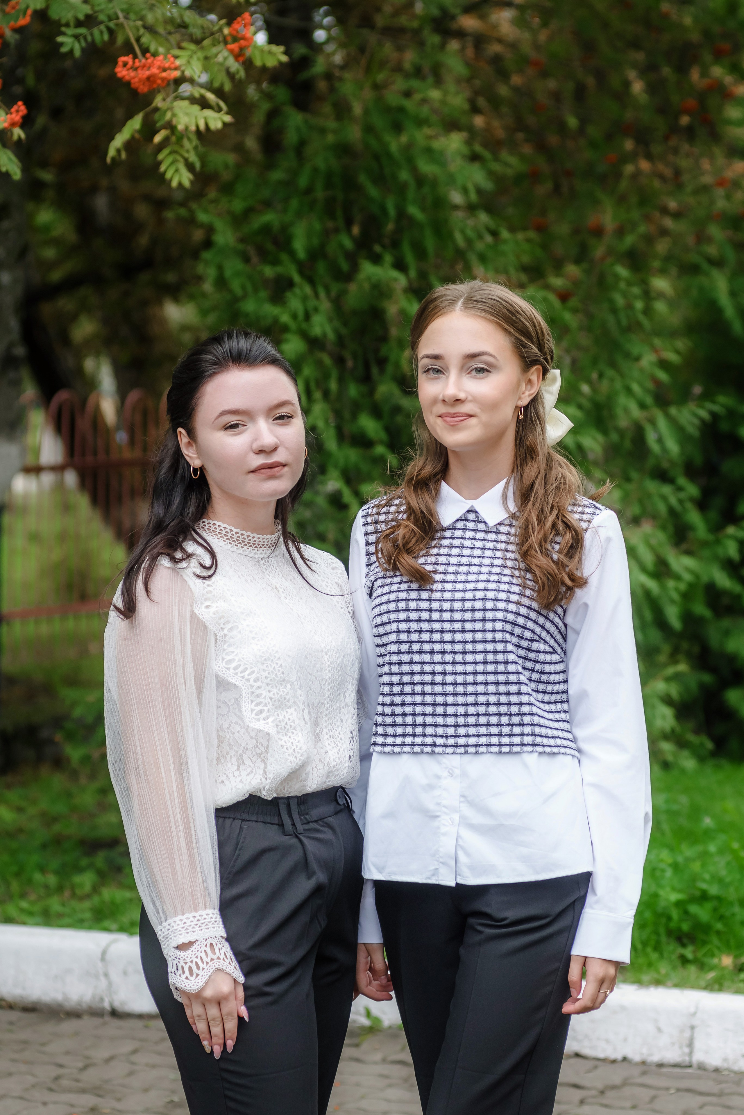 Линейка 11-е классы 2023. Фотограф Галина Лисанова, г. Брянск