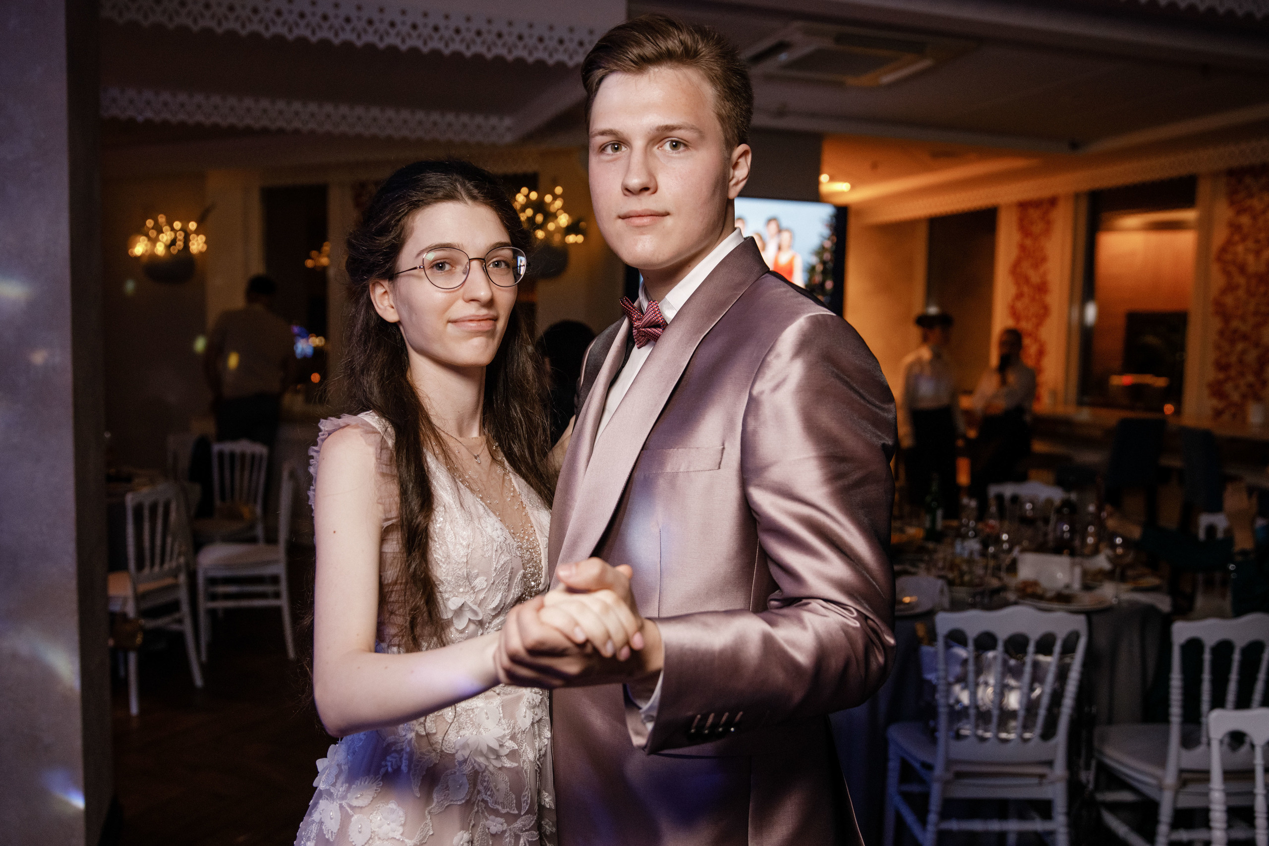 Выпускной. 36 школа. Ресторан Разговоры. Фотограф Андрей Баксов