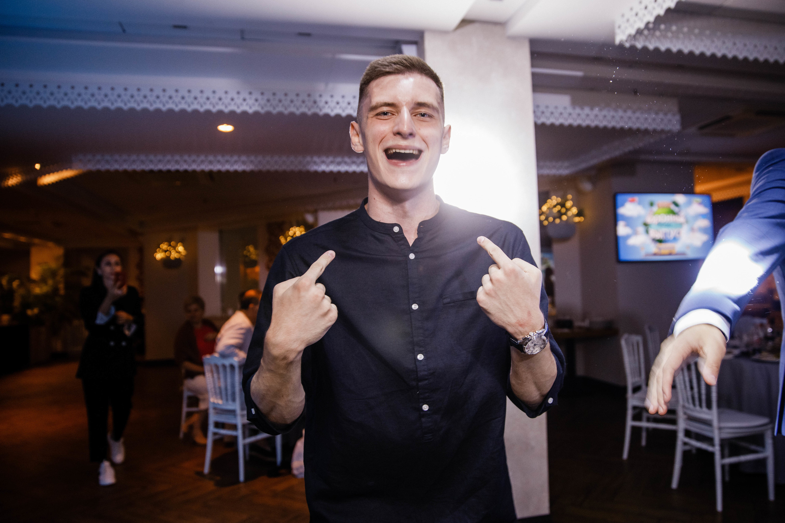 Выпускной. 36 школа. Ресторан Разговоры. Фотограф Андрей Баксов