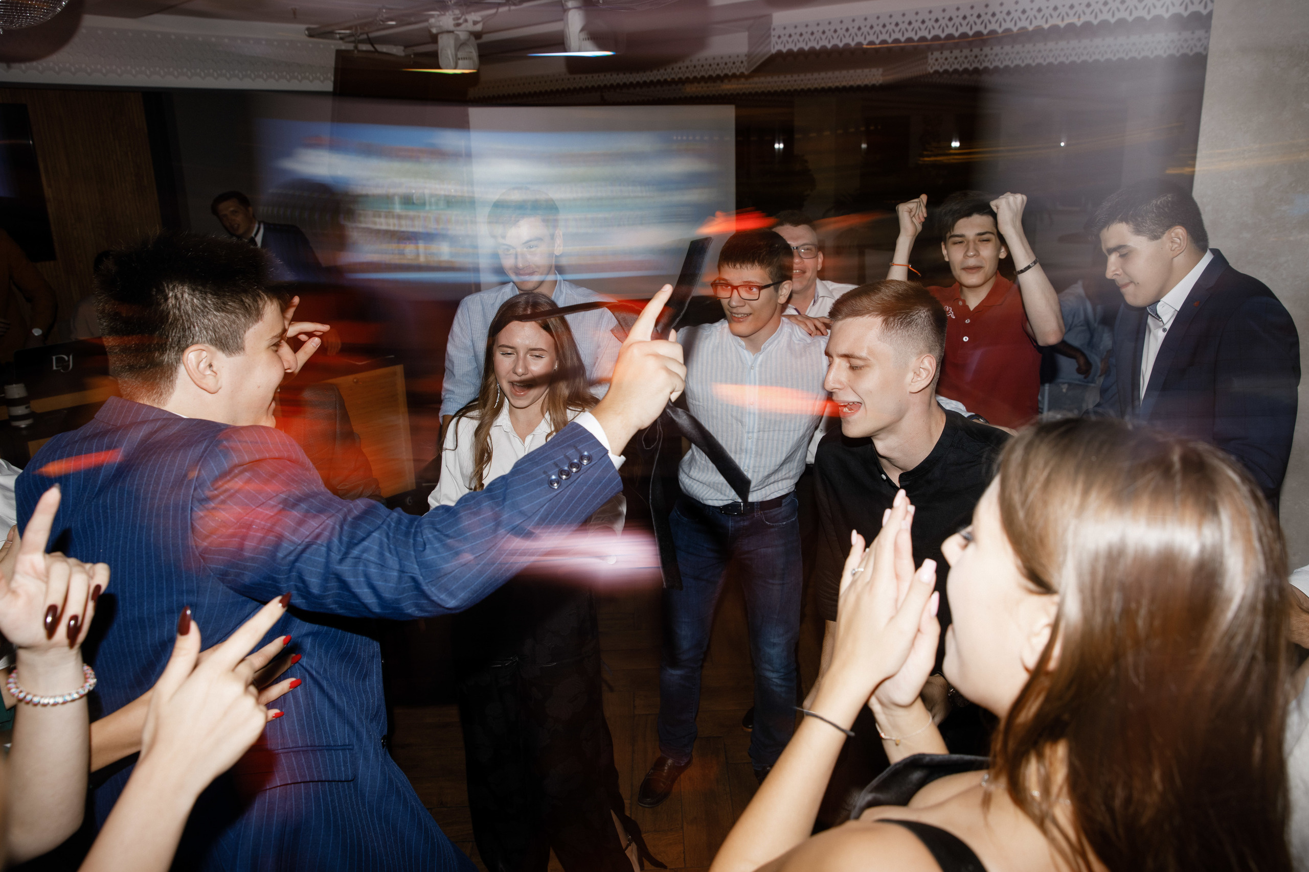 Выпускной. 36 школа. Ресторан Разговоры. Фотограф Андрей Баксов