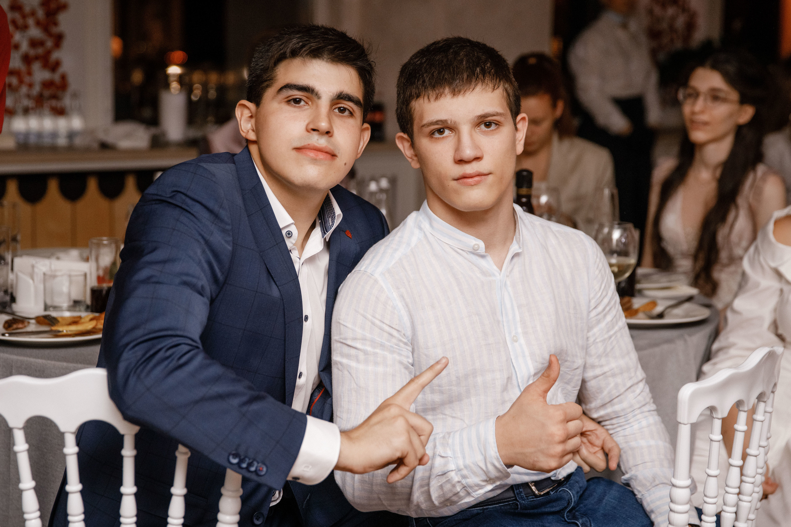 Выпускной. 36 школа. Ресторан Разговоры. Фотограф Андрей Баксов