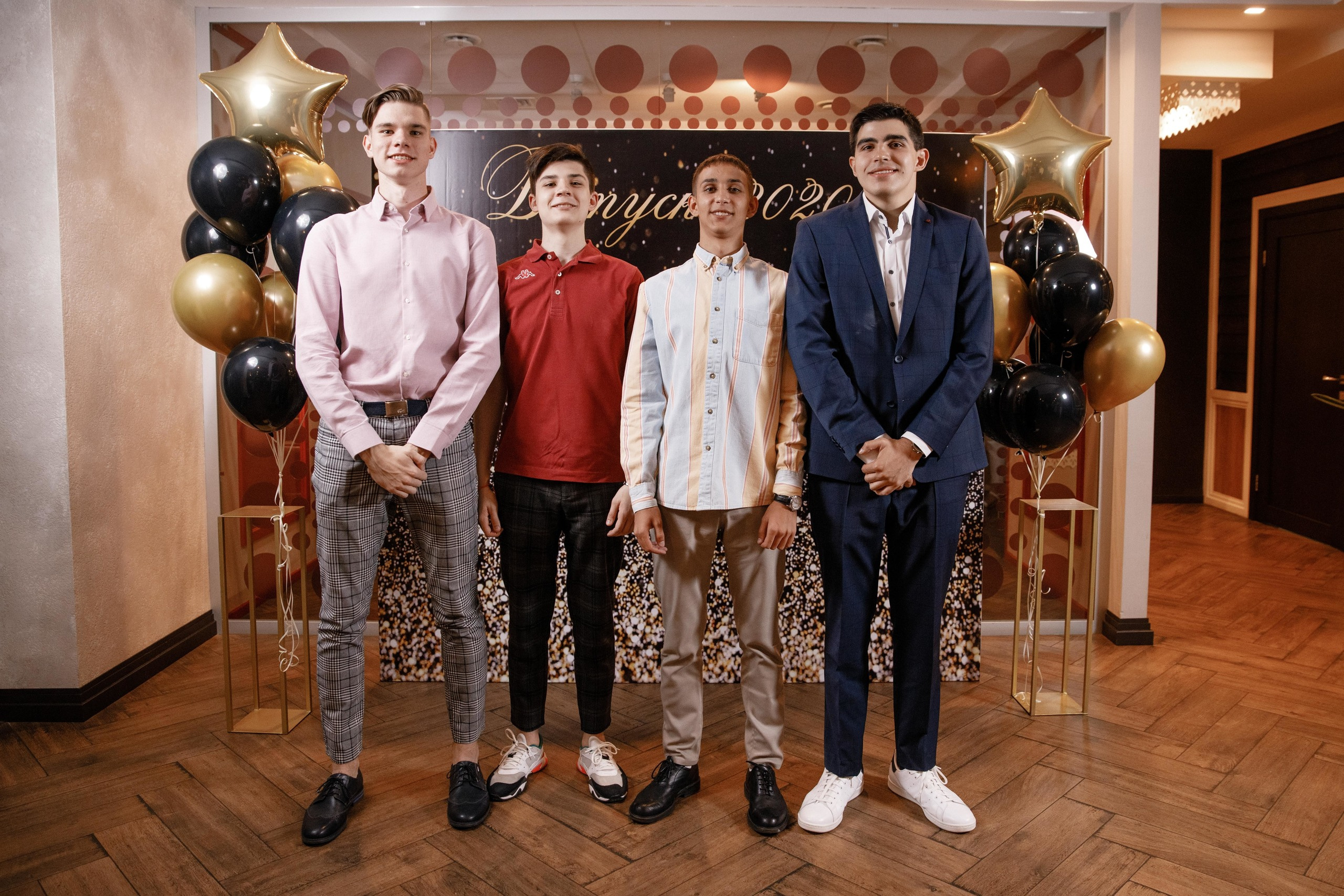 Выпускной. 36 школа. Ресторан Разговоры. Фотограф Андрей Баксов