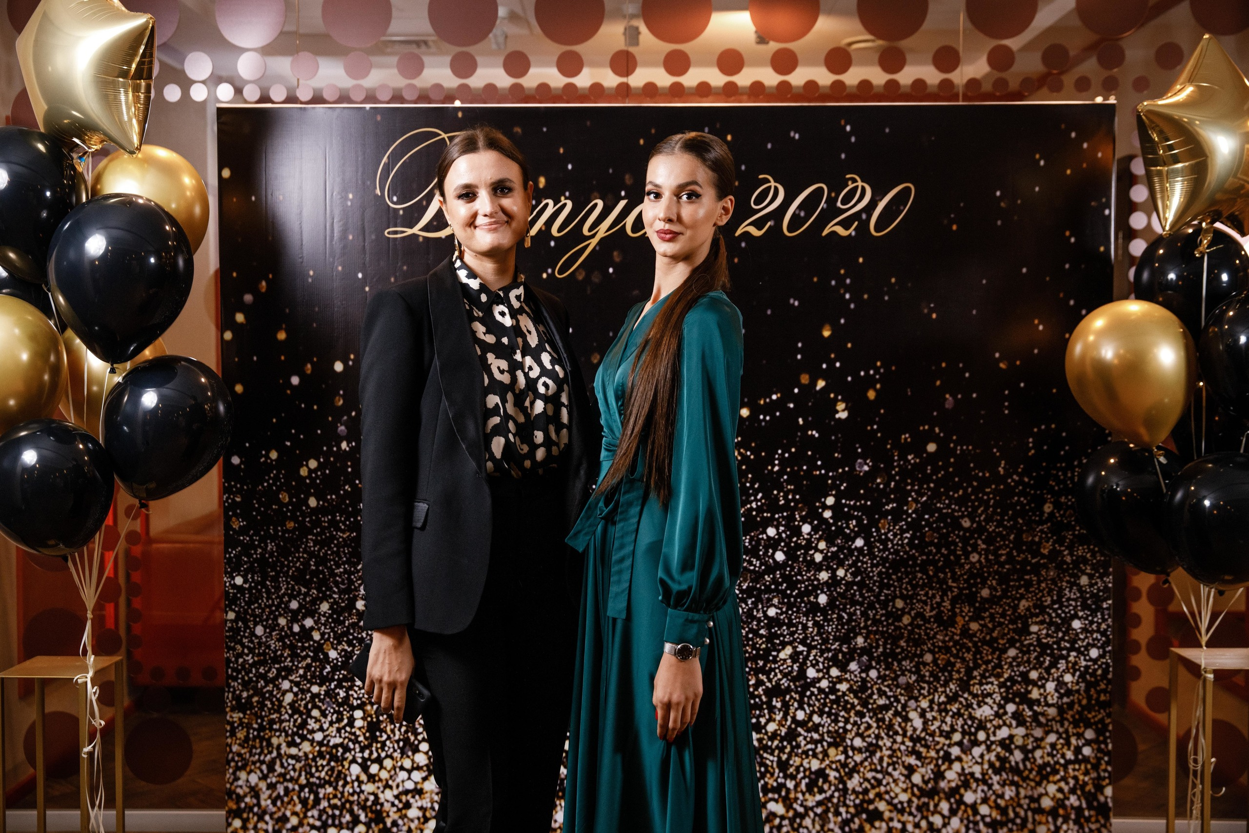 Выпускной. 36 школа. Ресторан Разговоры. Фотограф Андрей Баксов