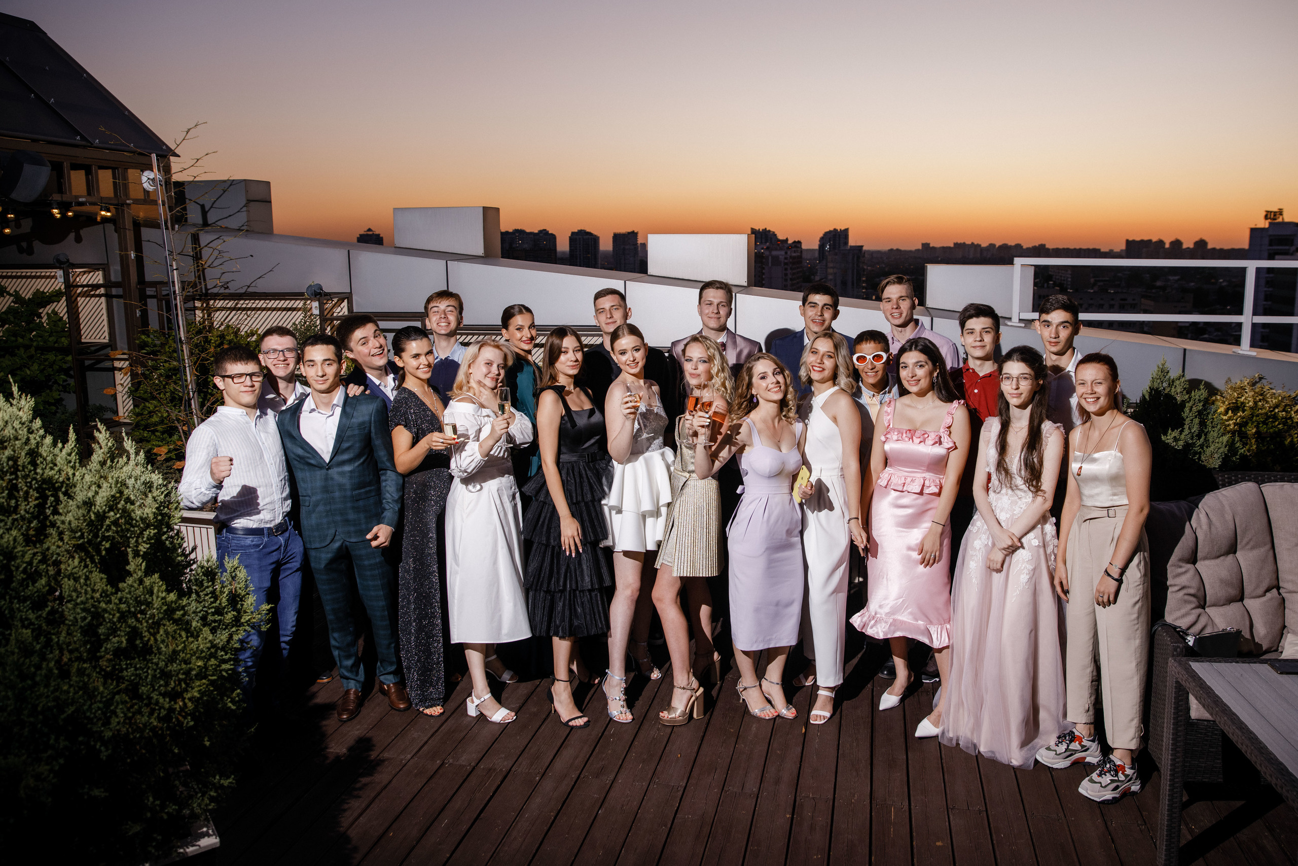 Выпускной. 36 школа. Ресторан Разговоры. Фотограф Андрей Баксов