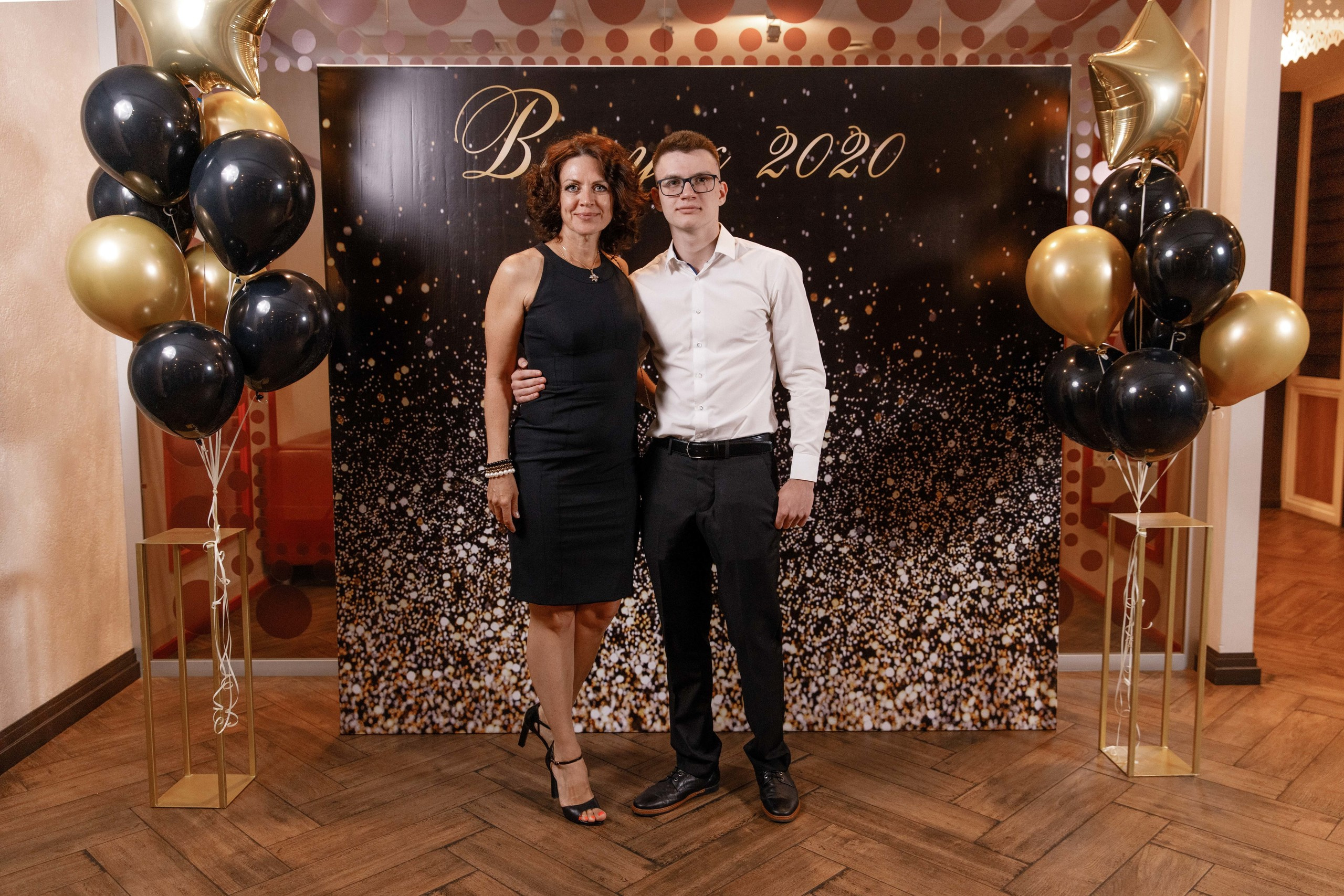 Выпускной. 36 школа. Ресторан Разговоры. Фотограф Андрей Баксов