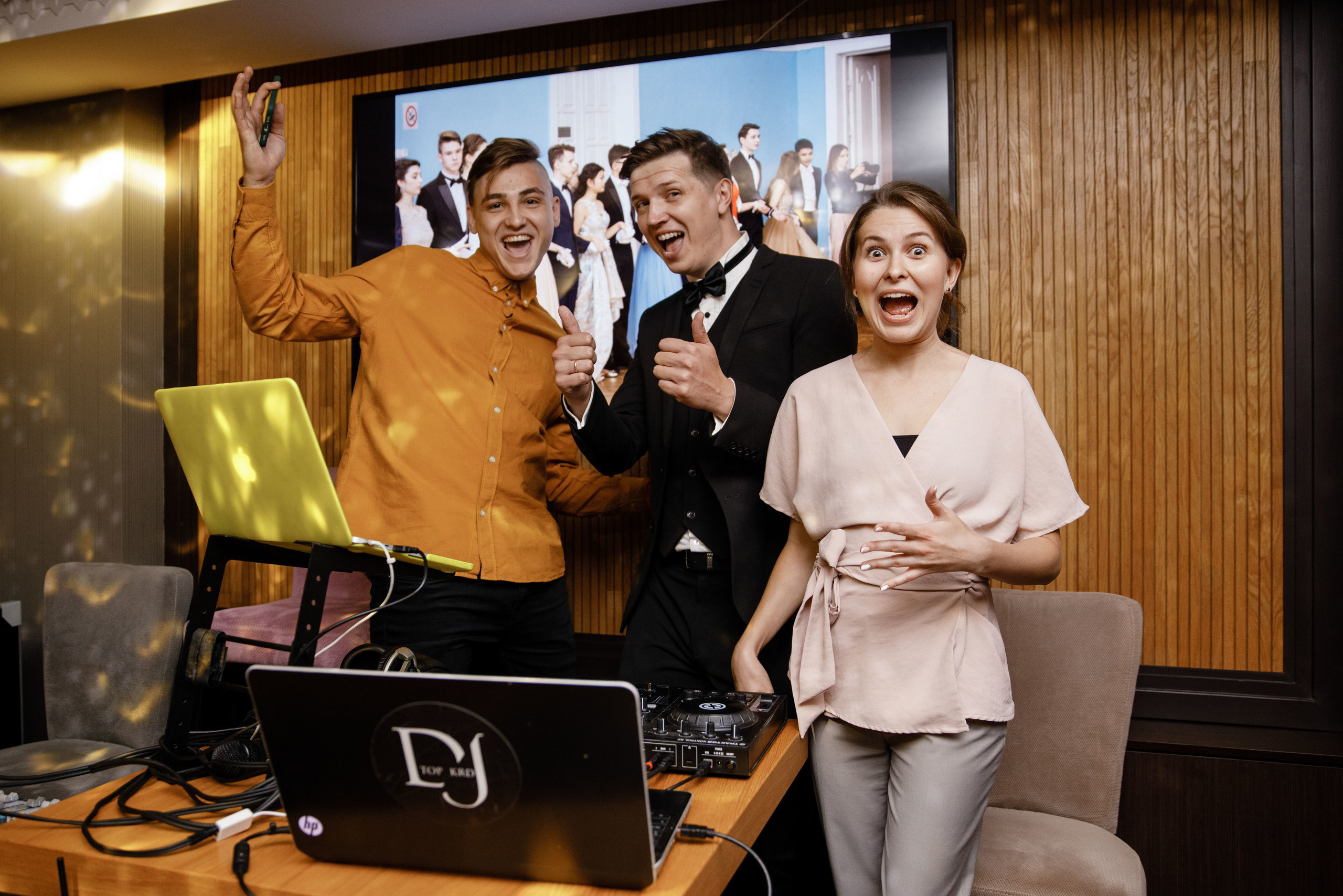 Выпускной. 36 школа. Ресторан Разговоры. Фотограф Андрей Баксов