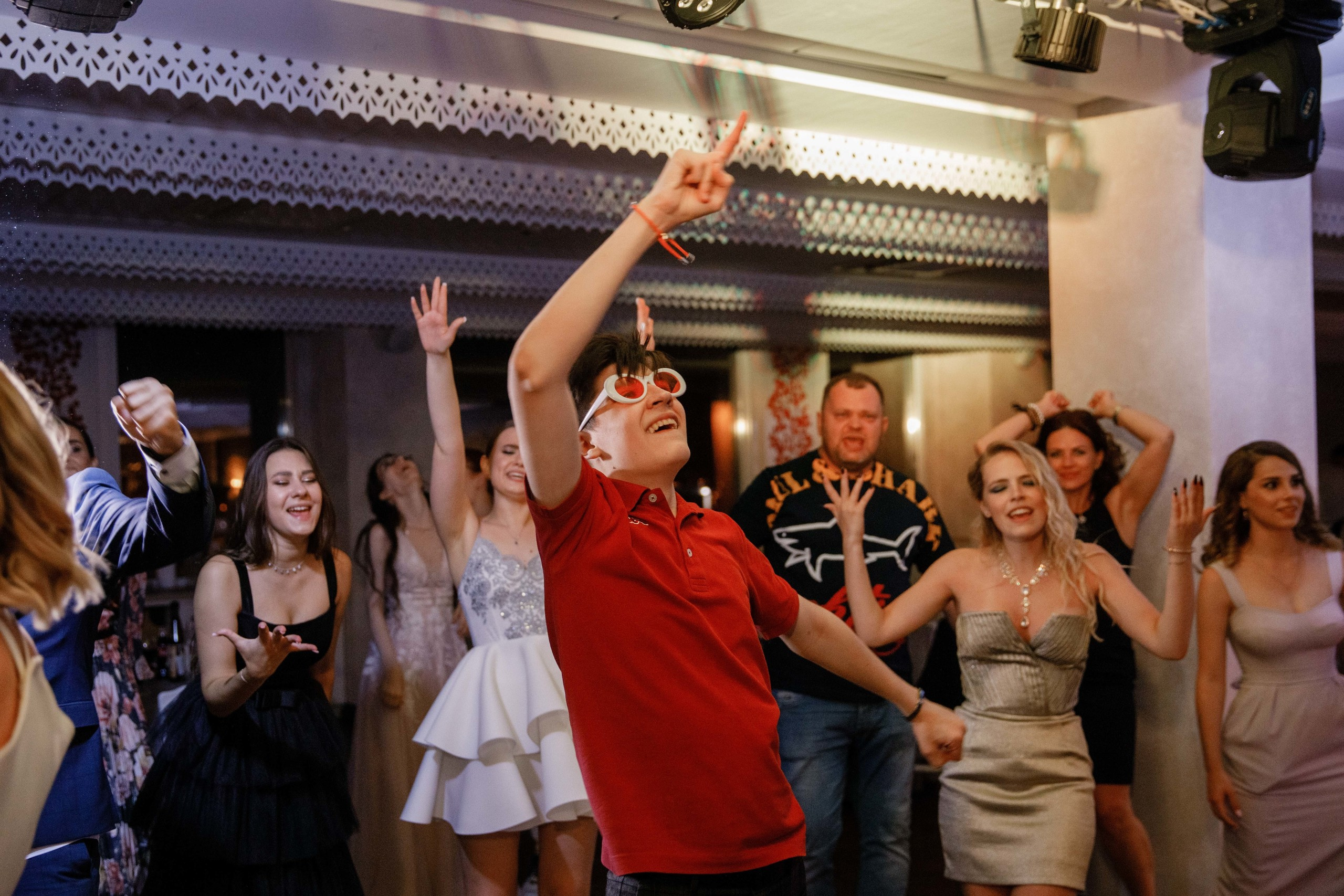 Выпускной. 36 школа. Ресторан Разговоры. Фотограф Андрей Баксов