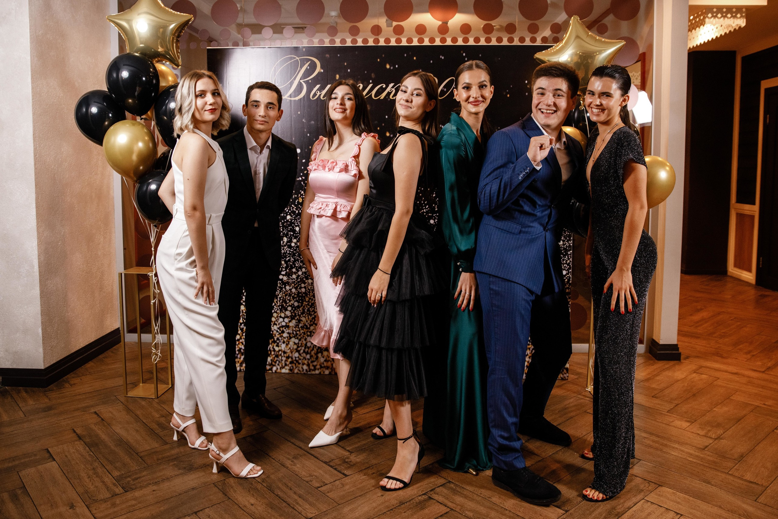 Выпускной. 36 школа. Ресторан Разговоры. Фотограф Андрей Баксов