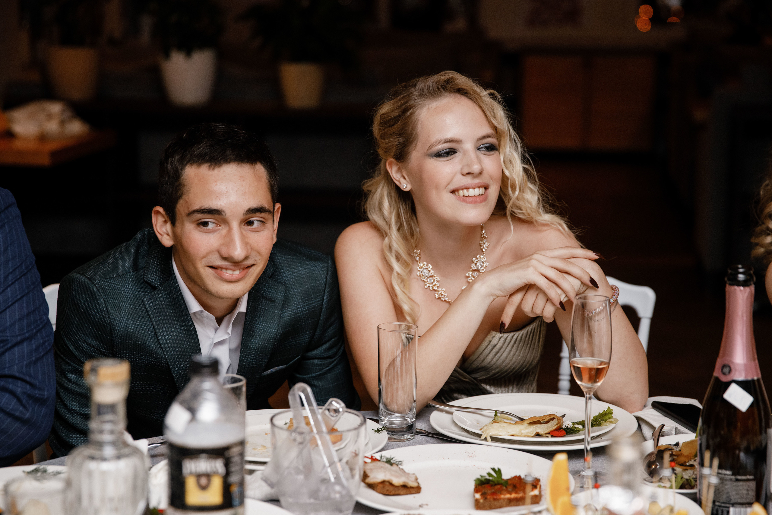 Выпускной. 36 школа. Ресторан Разговоры. Фотограф Андрей Баксов