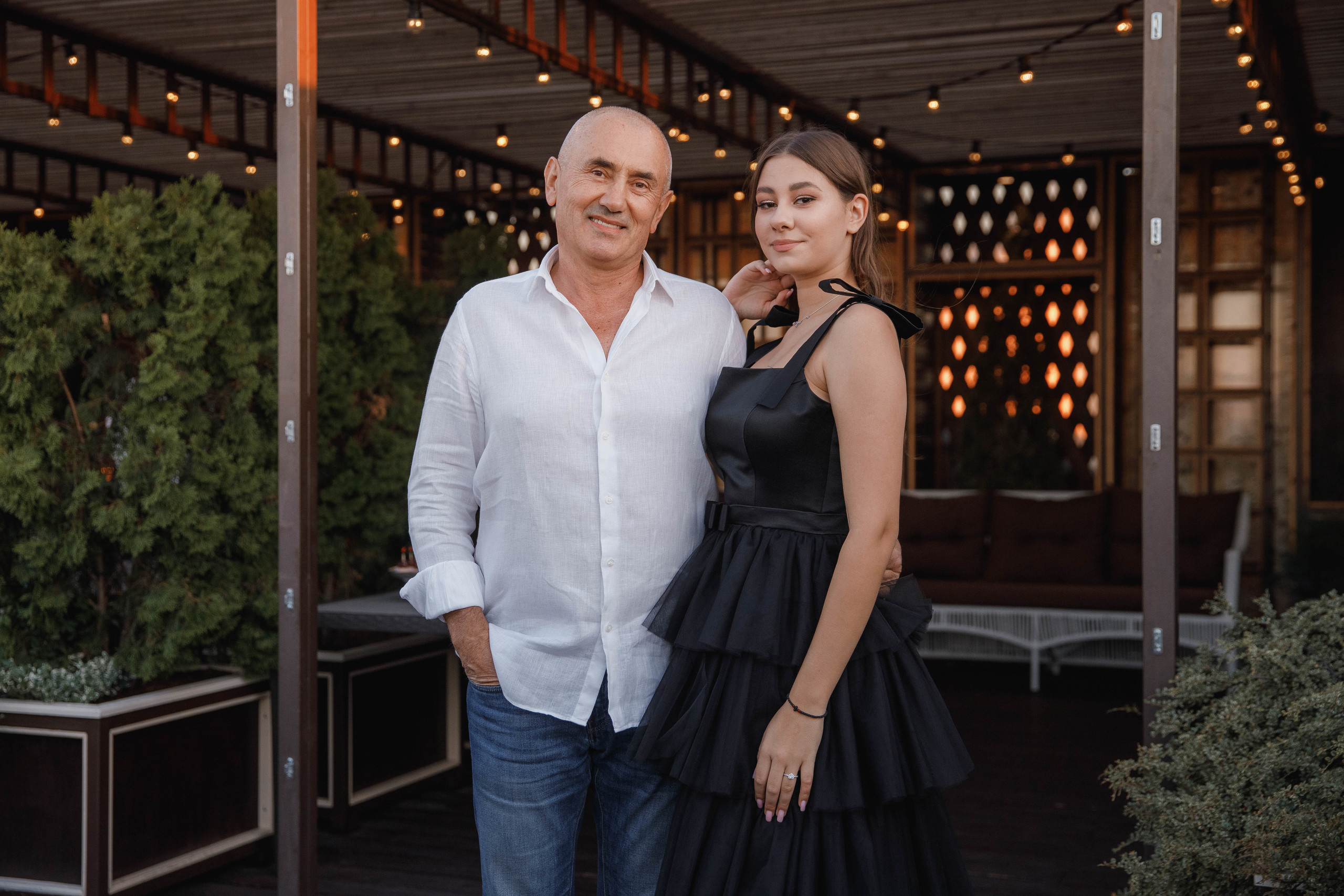 Выпускной. 36 школа. Ресторан Разговоры. Фотограф Андрей Баксов