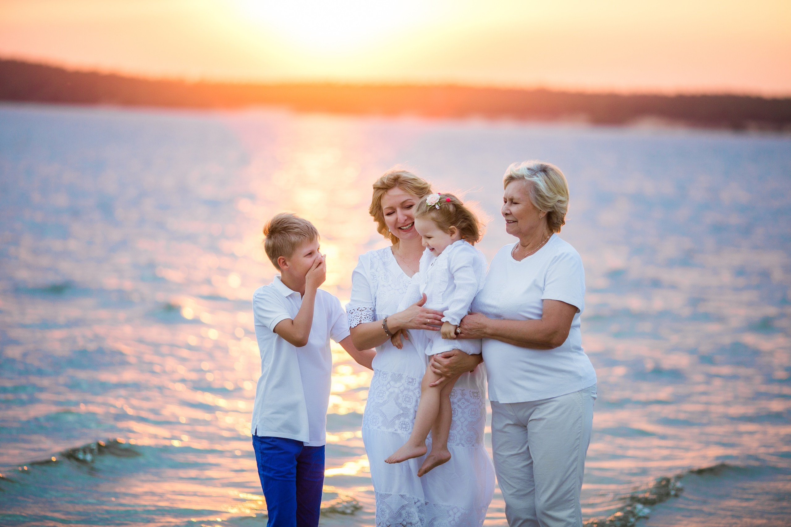 Фотосессия на Волге. Фотограф Евгения Васильева в г. Чебоксары