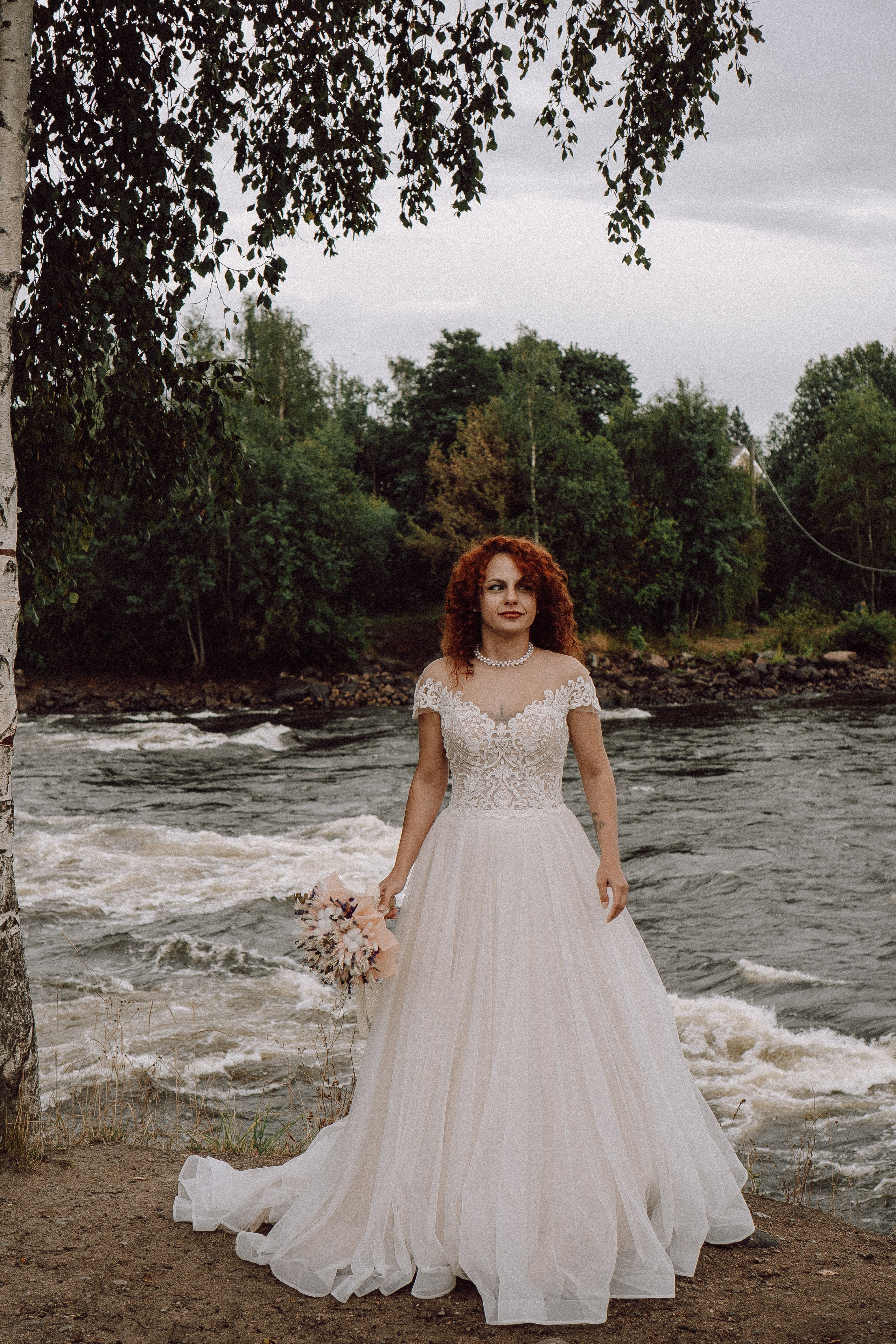 СВАДЕБНАЯ ФОТОСЕССИИЯ ПАРЫ В ГОРОДЕ ПРИОЗЕРСК В СОСНОВОМ ЛЕСУ И С ПИКАПОМ. Профессиональный фотограф, Санкт-Петербург — Виктория Богомолова