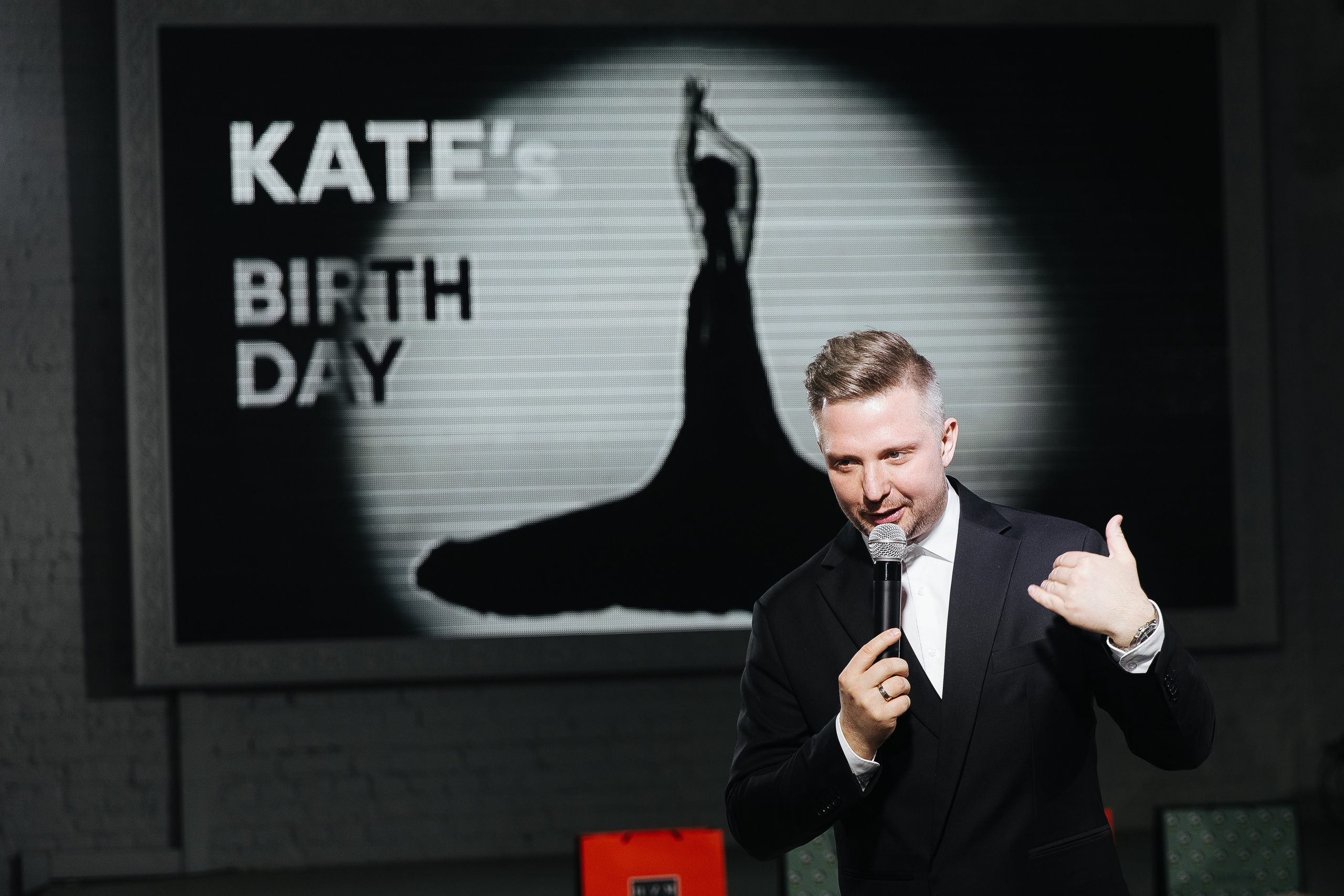 Репортаж ДР в Пассаже. Фотограф в Красноярске Надежда Воскресенская