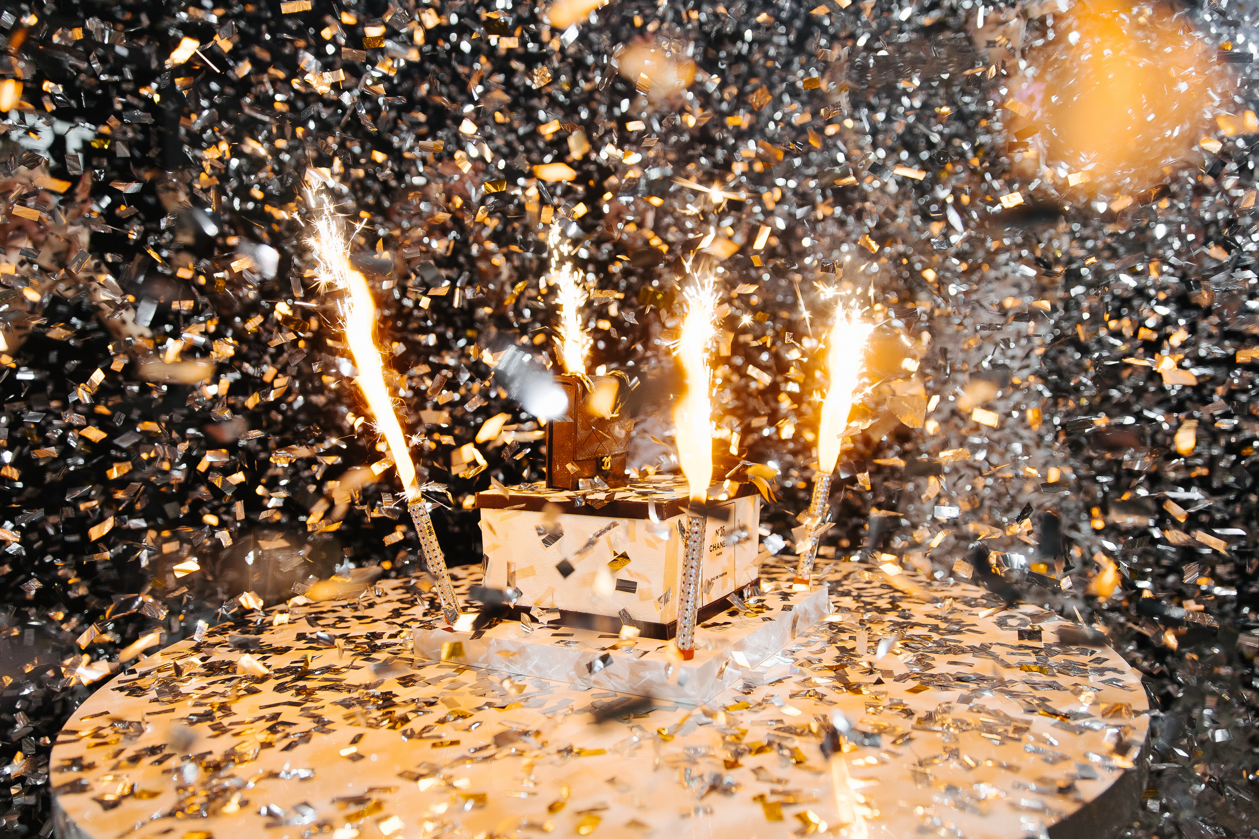 Репортаж ДР в Пассаже. Фотограф в Красноярске Надежда Воскресенская