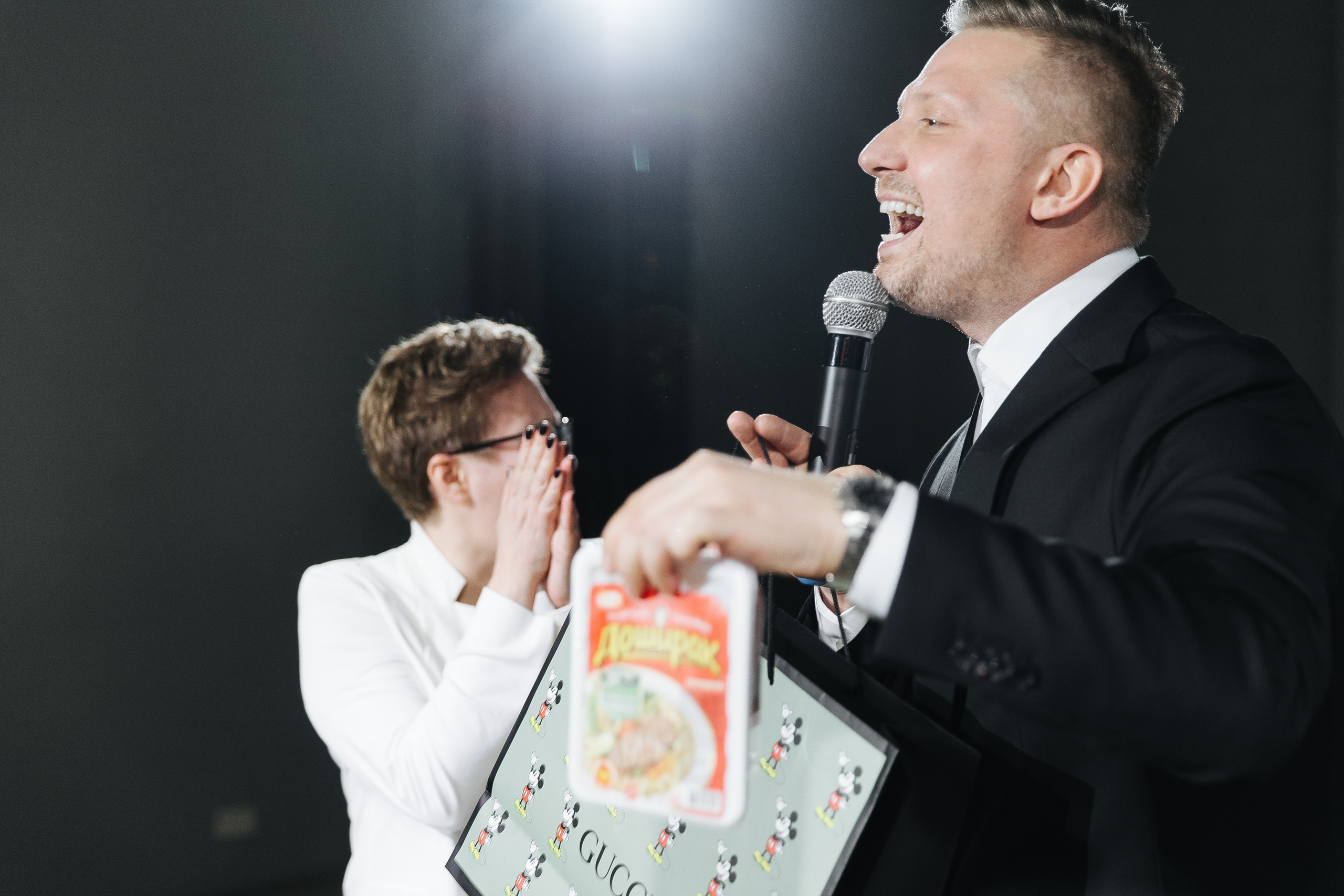 Репортаж ДР в Пассаже. Фотограф в Красноярске Надежда Воскресенская