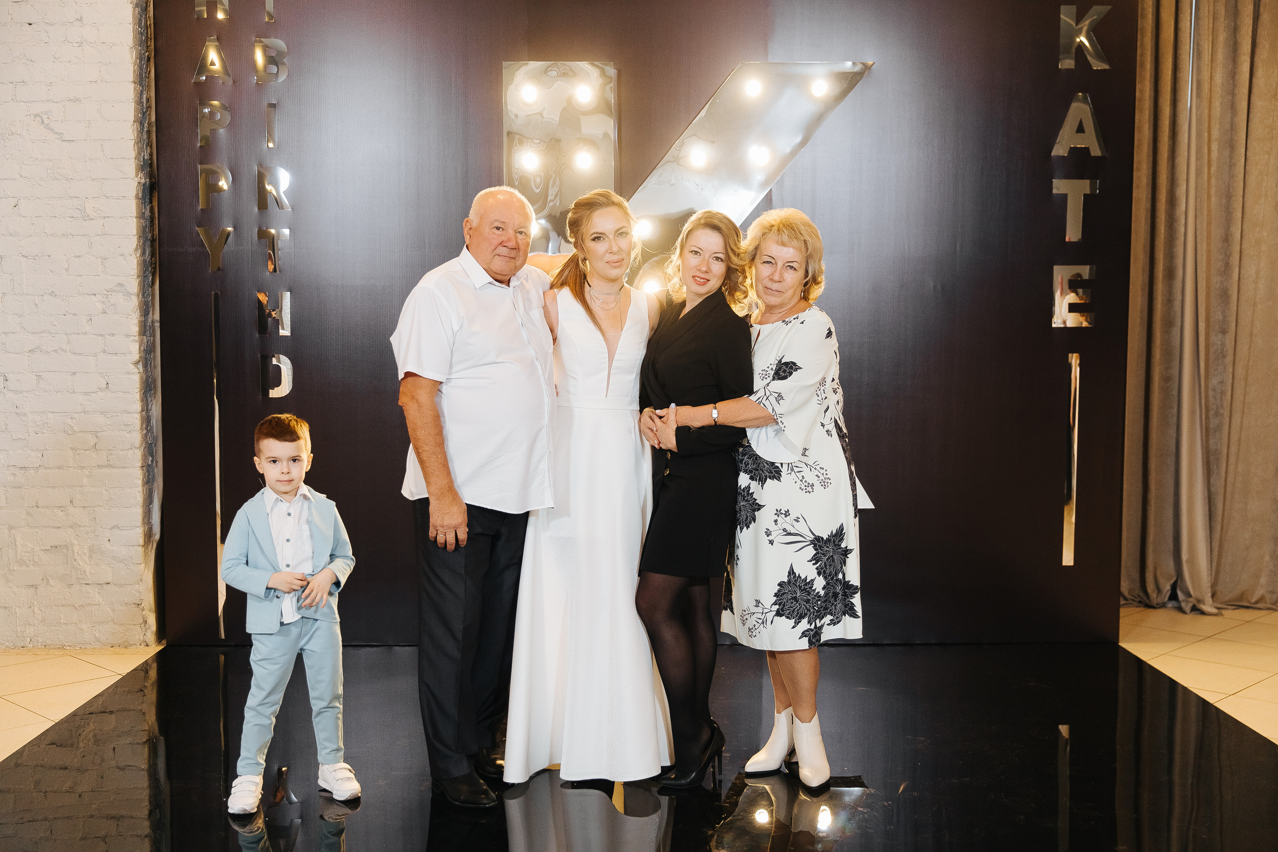 Репортаж ДР в Пассаже. Фотограф в Красноярске Надежда Воскресенская