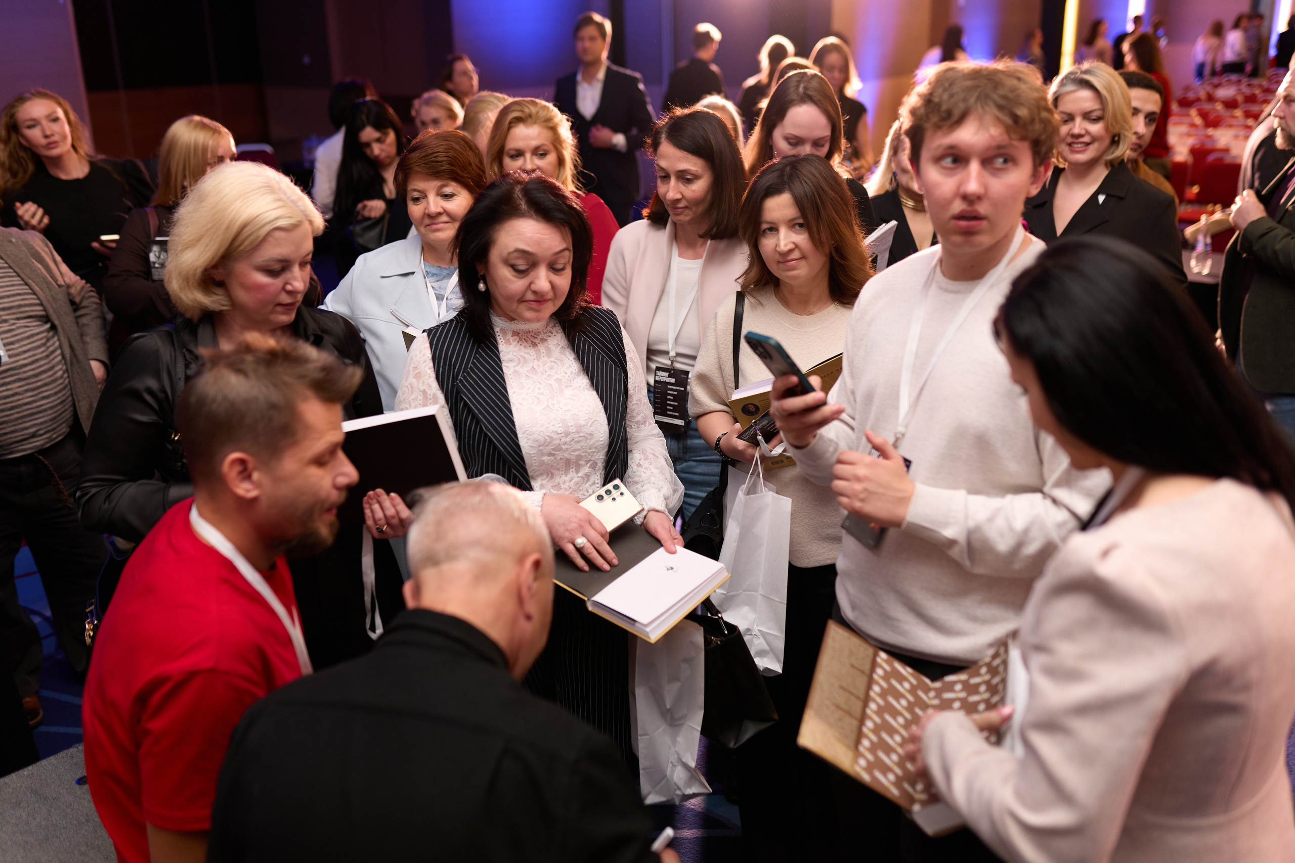 Форум «Точки Роста» — Бизнес-форум в СПБ. Репортажный фотограф в Санкт-Петербурге — Федор Борисов | Съемка мероприятий