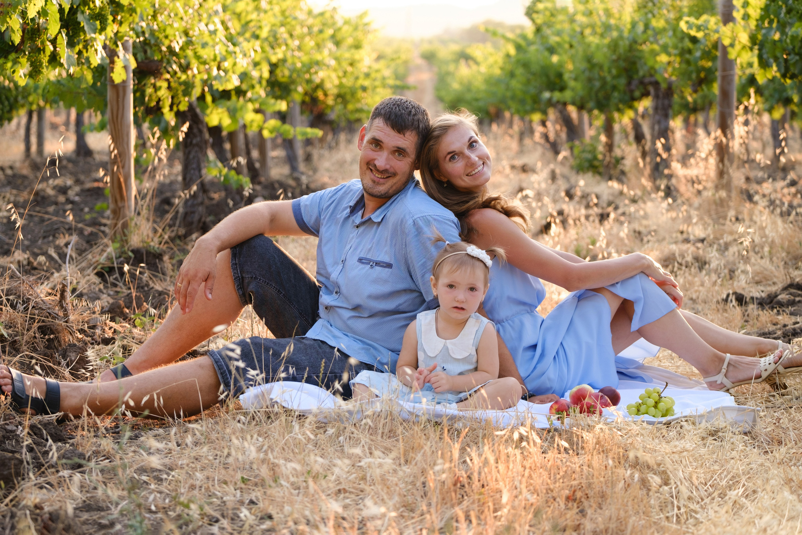 В виноградниках!. Профессиональная фотосъемка в Крыму. Натуральные эмоции и живые кадры. Забронируйте дату прямо сейчас!