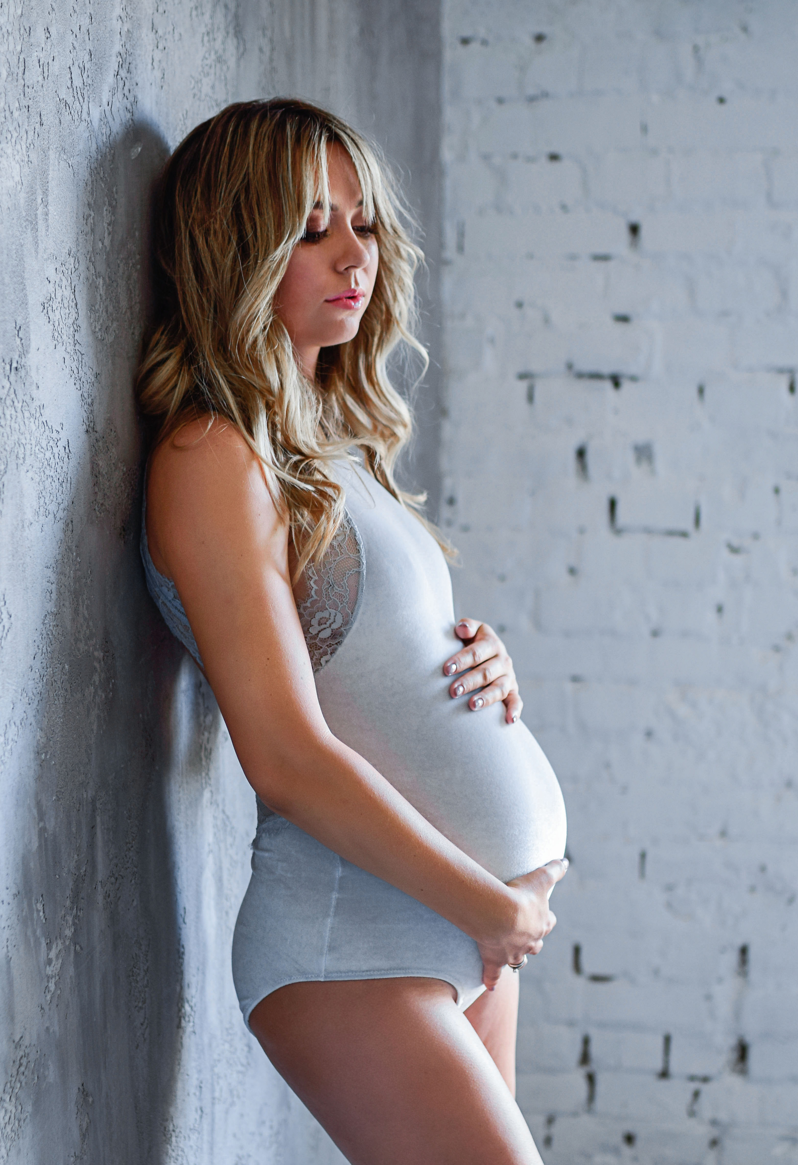 Фотосессия беременности. Фотограф в Ялте Инна Найден. Детский и семейный фотограф