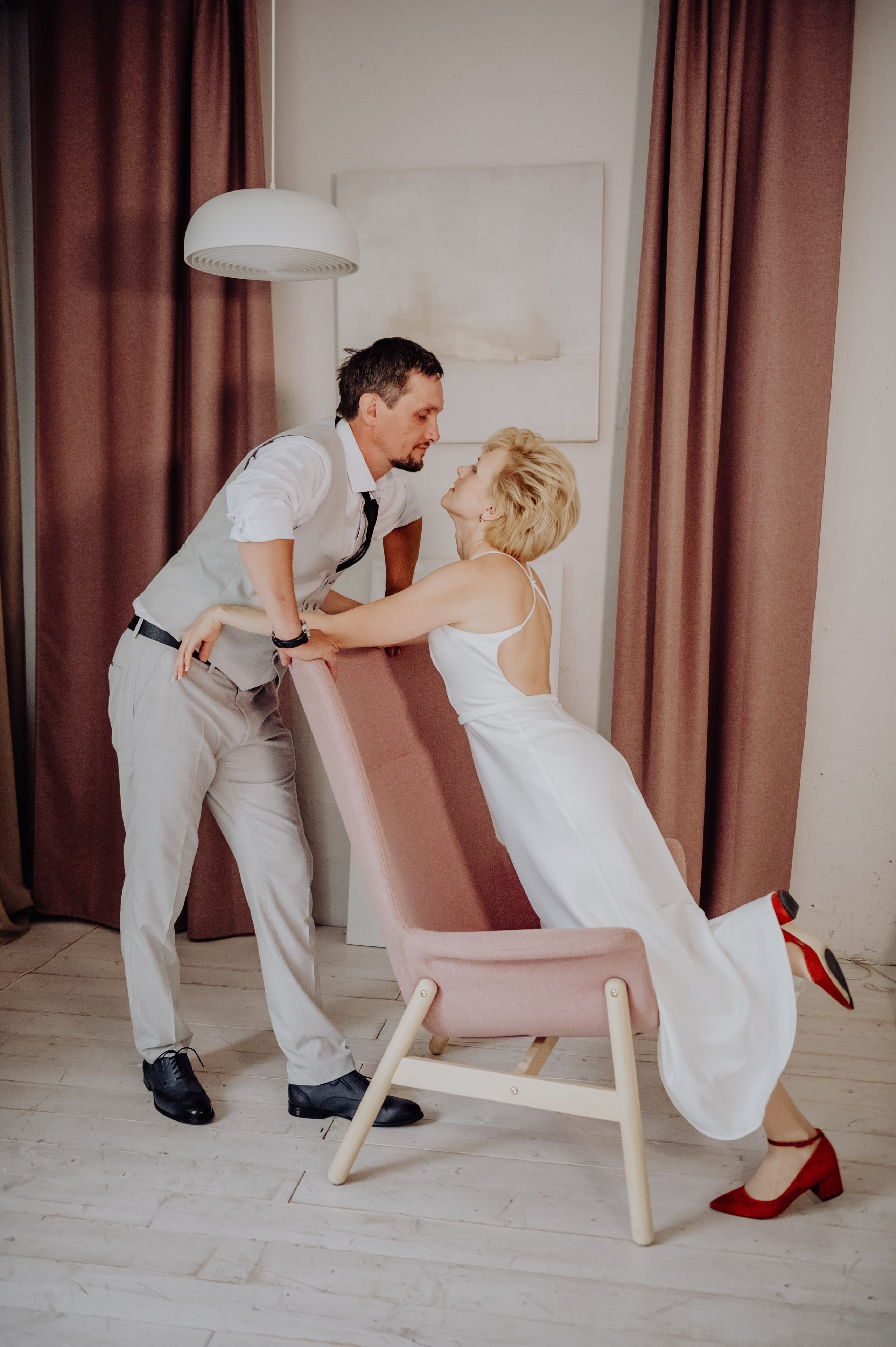 Саша и Женя. Семейный и женский фотограф, контент фотосессия в Екатеринбурге