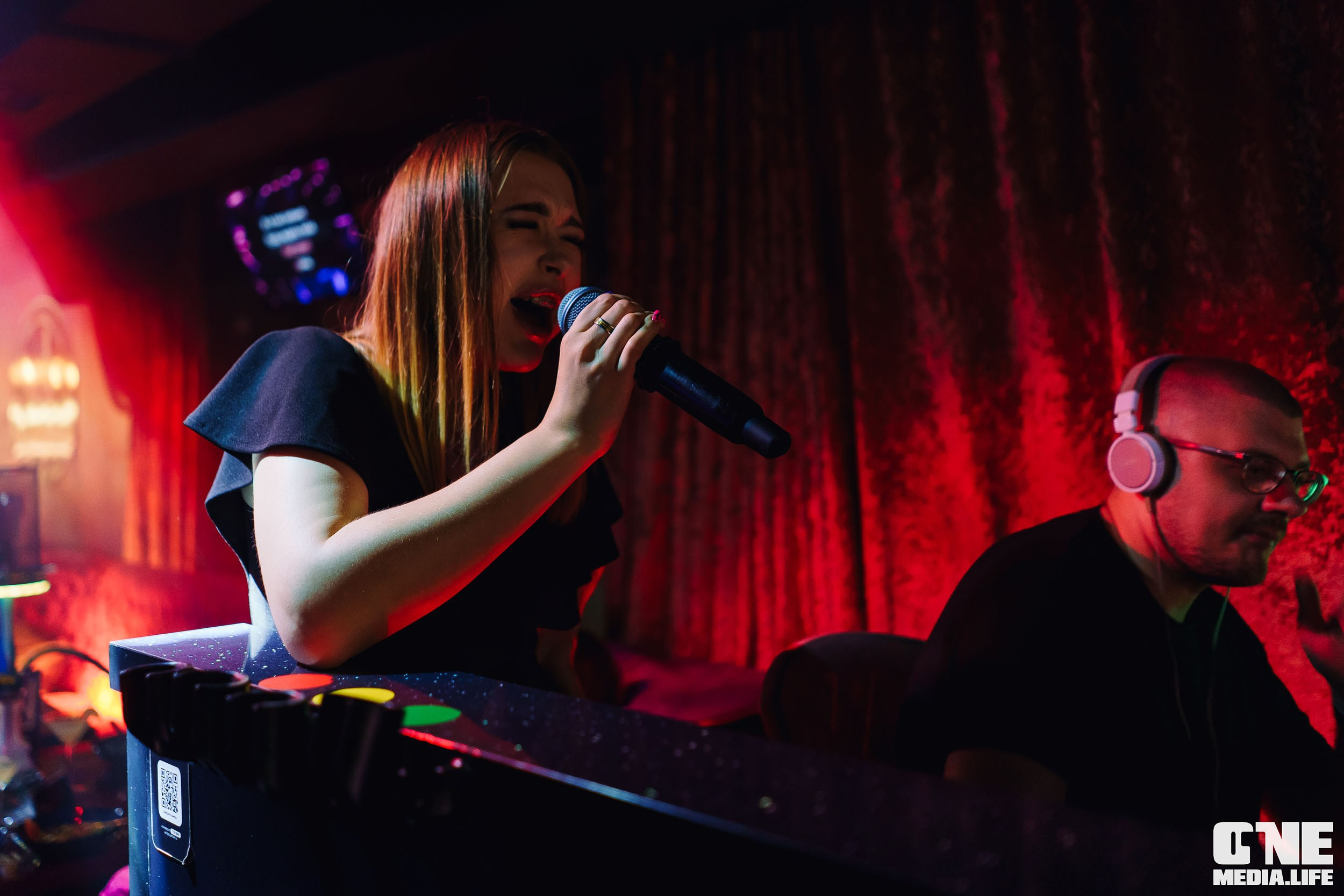Фоторепортаж из караоке-клуба Эйфория. One Media Life: фоторепортажи, фотоотчеты с мероприятий и заведений