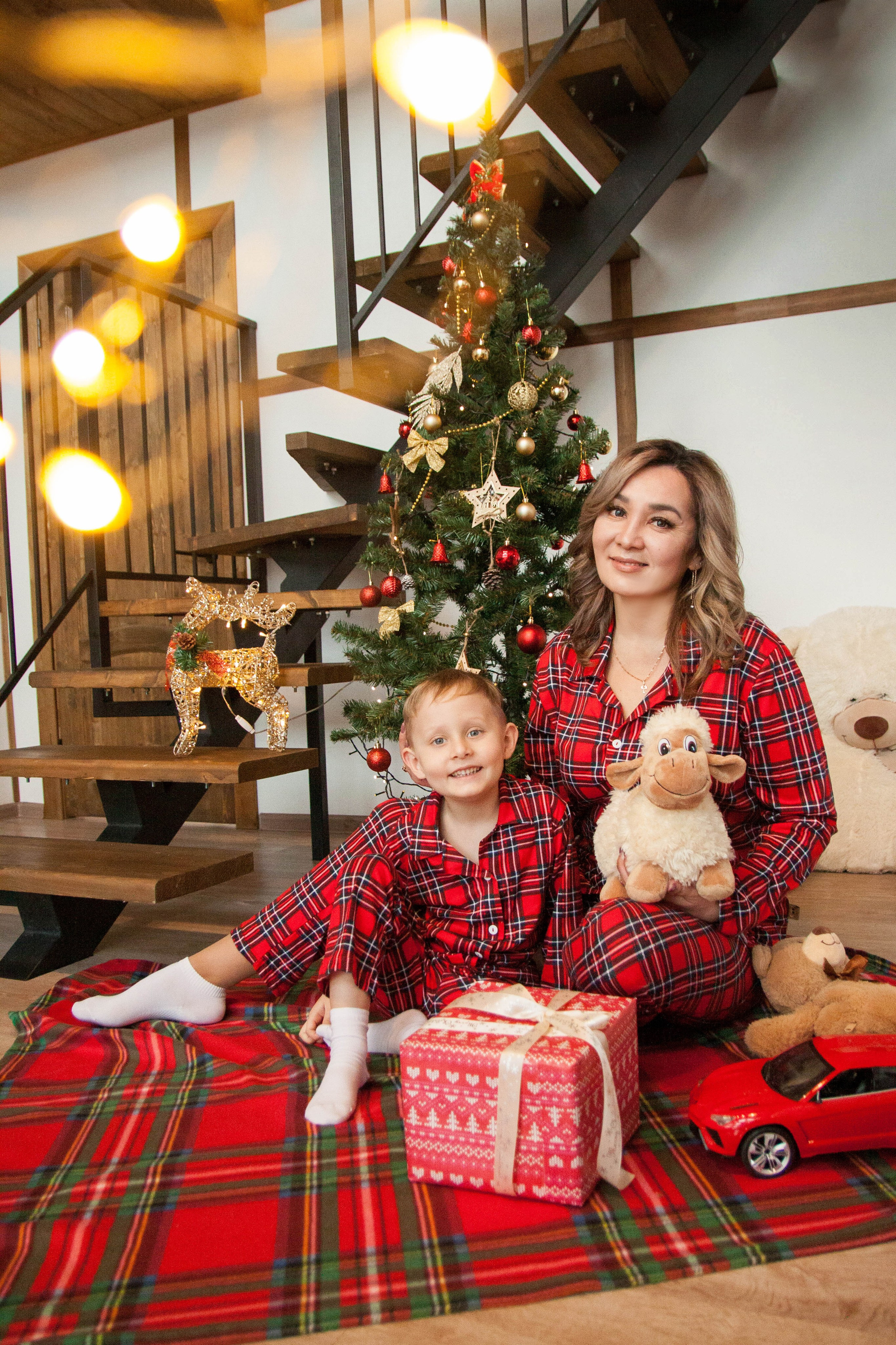 Новогодняя фотосессия «Регина и динамик». Свадебный фотограф