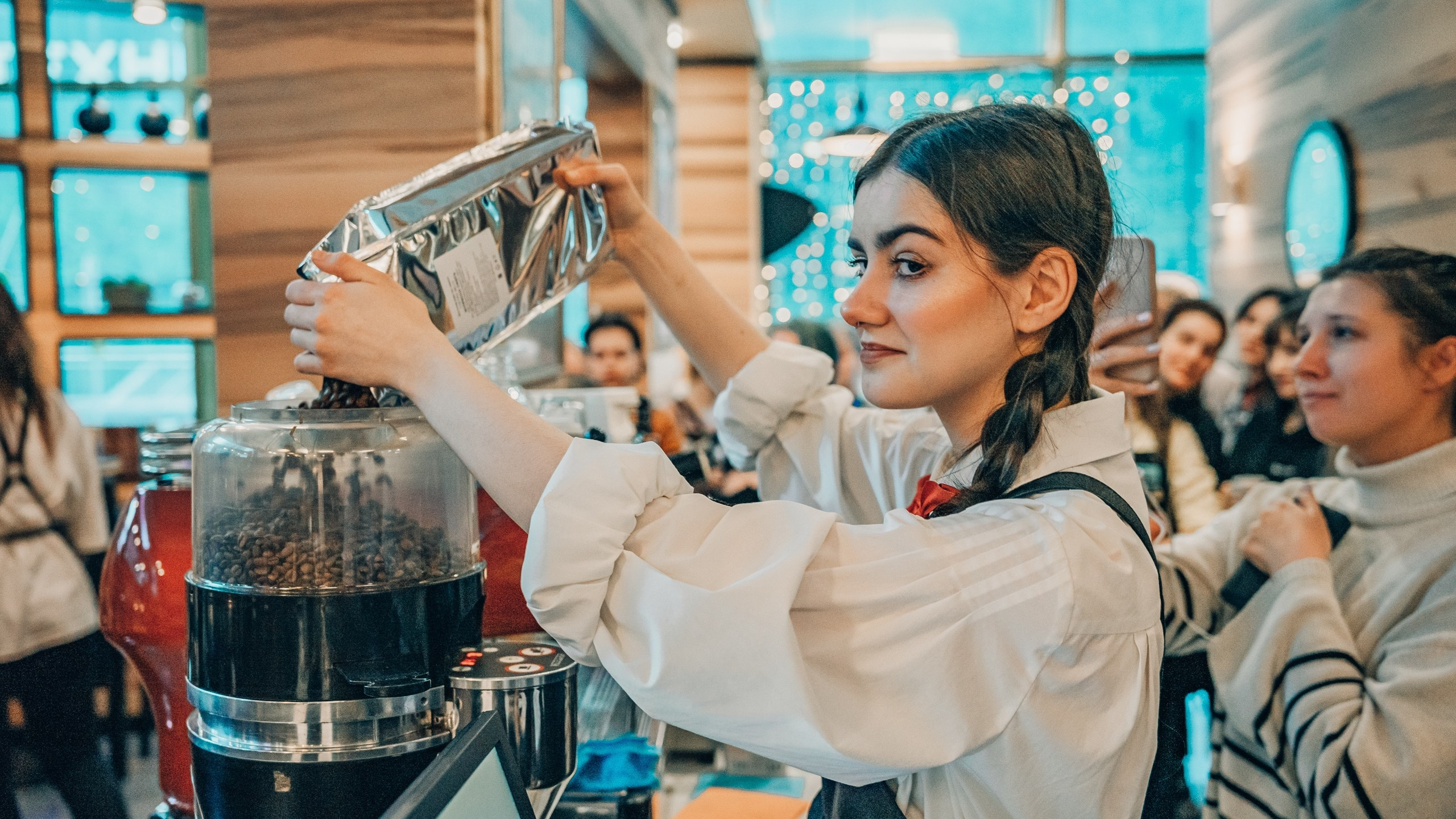Соревнования в CoffeeBean 2024. Контент-фотограф в Москве Тима Забабурин