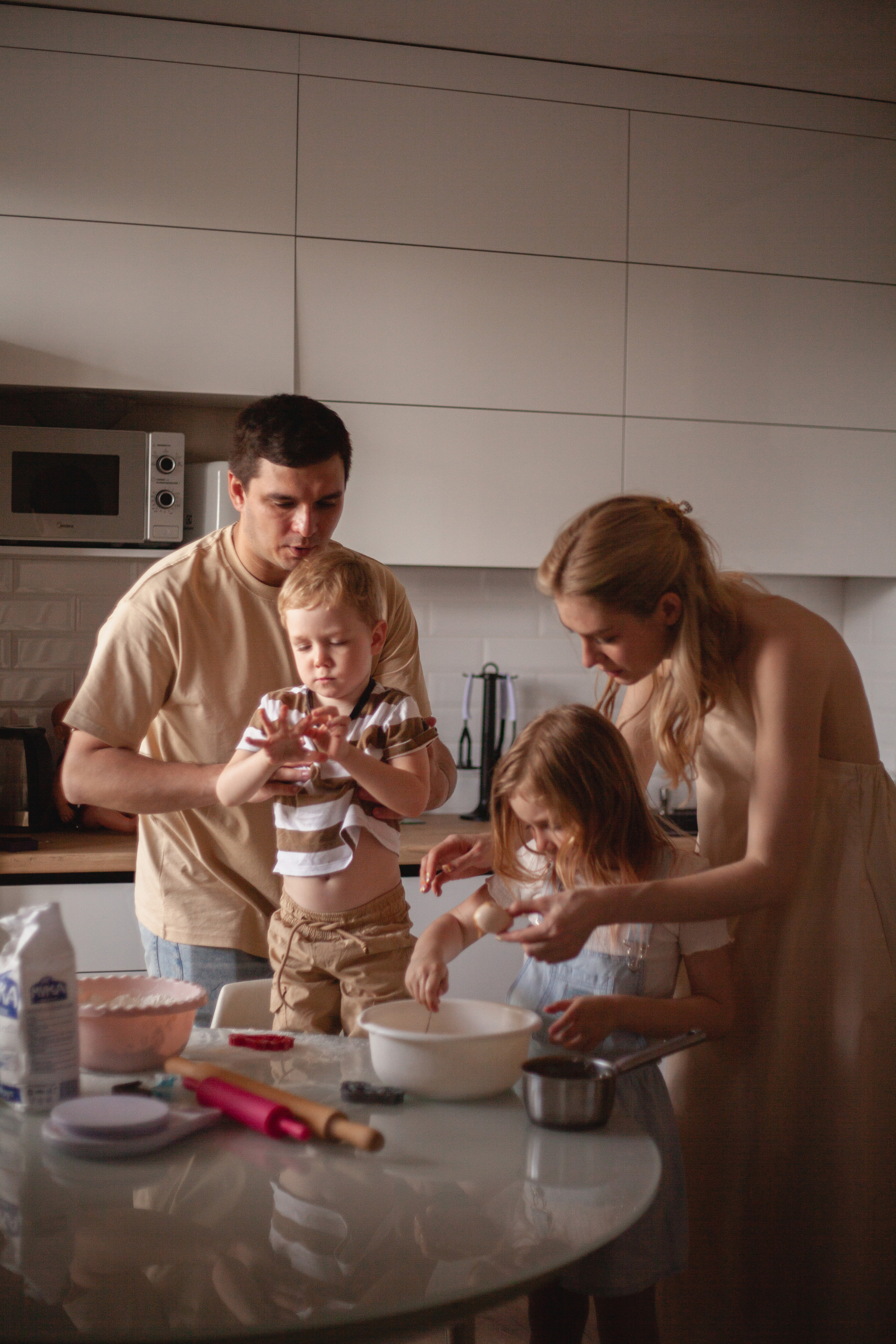 Готовим пряники с Юлей, Вадимом, Пашей и Сашей. Семейный фотограф в Екатеринбурге Мария Мальцева