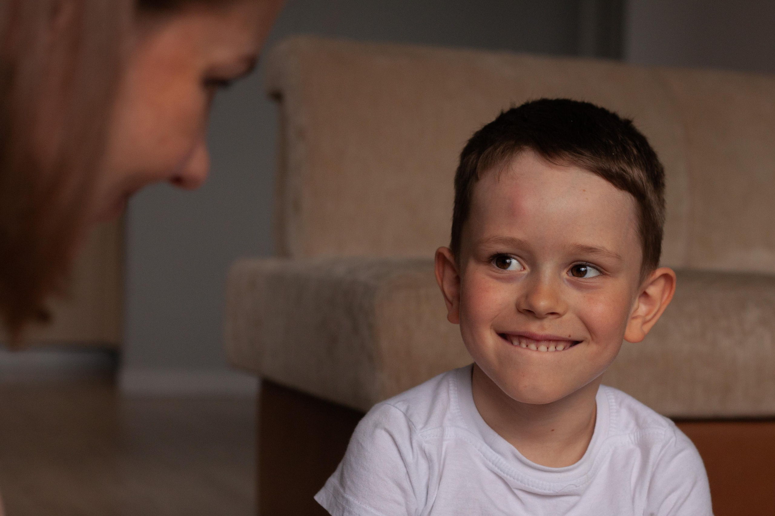 Юля, Виктор и Рома играют в пиратов. Семейный фотограф в Екатеринбурге Мария Мальцева