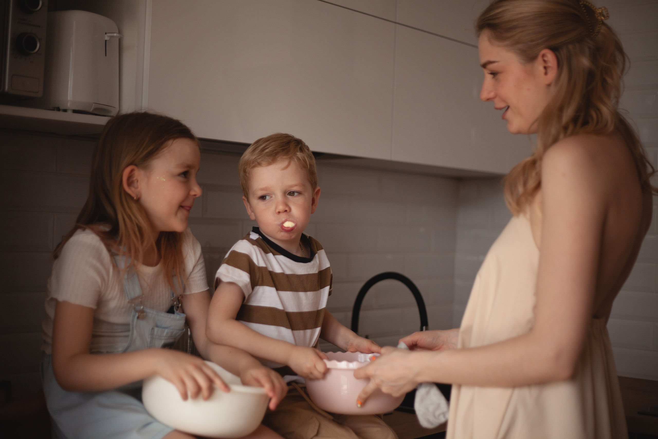 Готовим пряники с Юлей, Вадимом, Пашей и Сашей. Семейный фотограф в Екатеринбурге Мария Мальцева