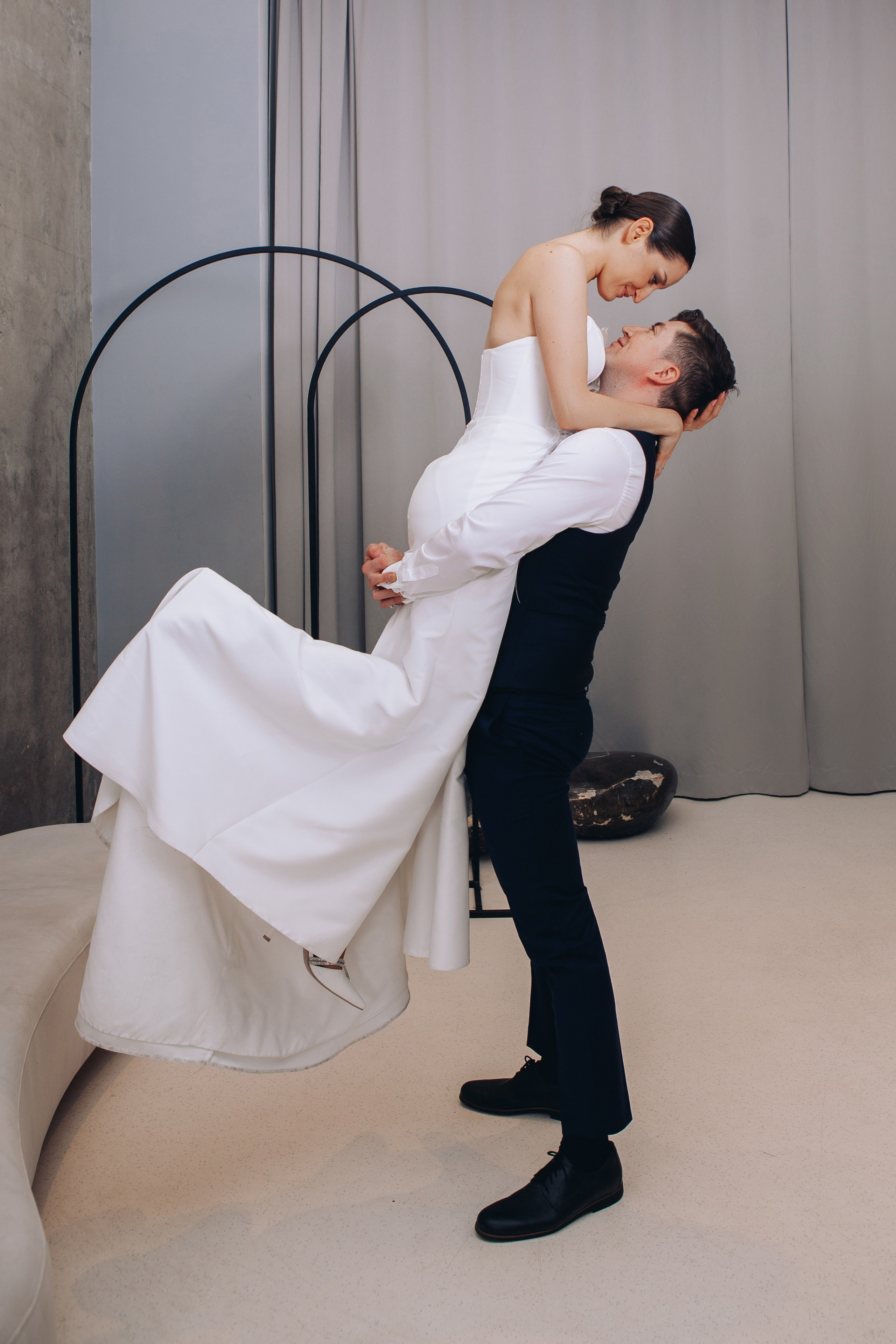 Фотосессия жениха и невесты в шипиловском загсе. Фотограф Ольга Ефремова