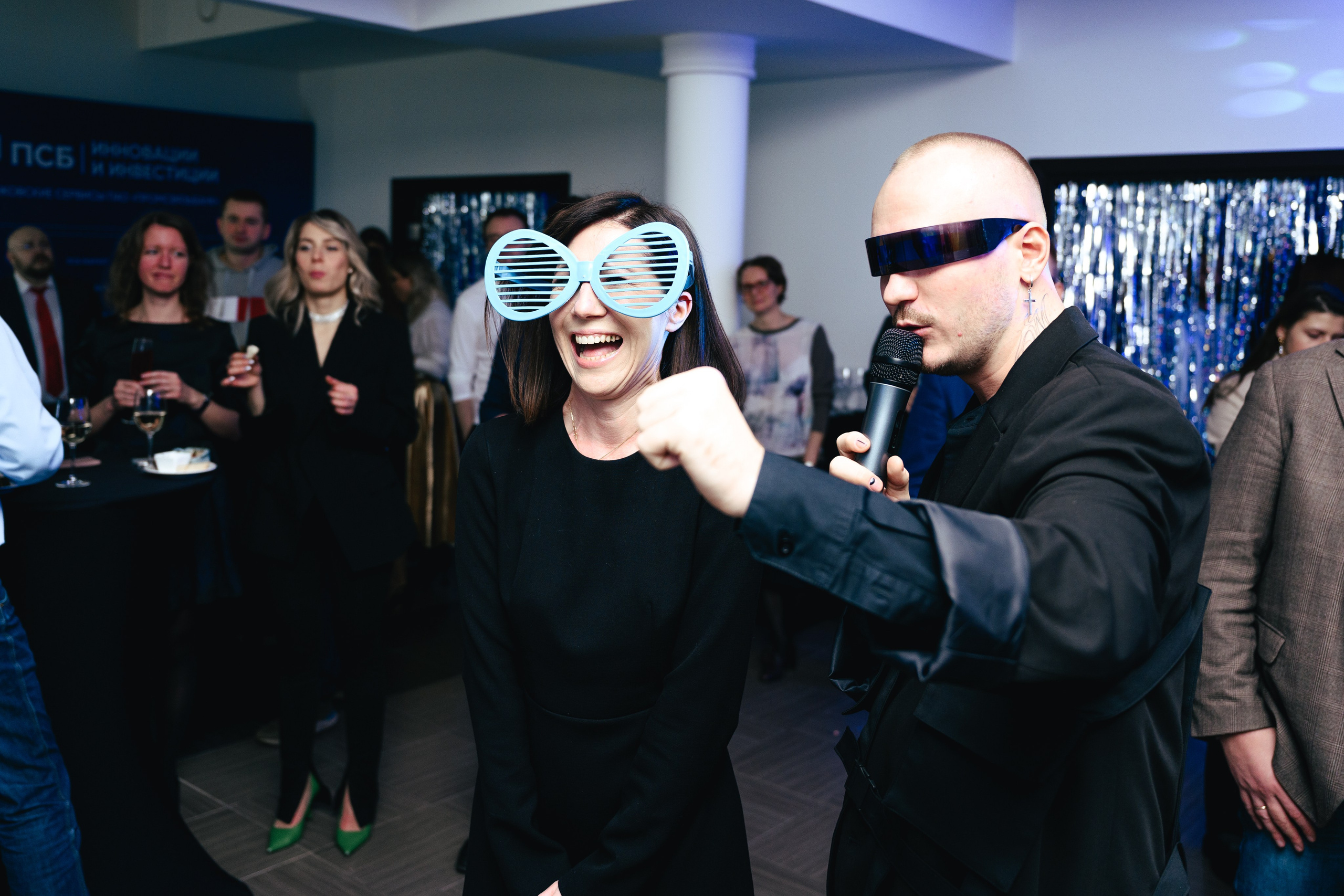 Организация новогоднего корпоратива в офисе. ToDay-организация частных и деловых мероприятий под ключ