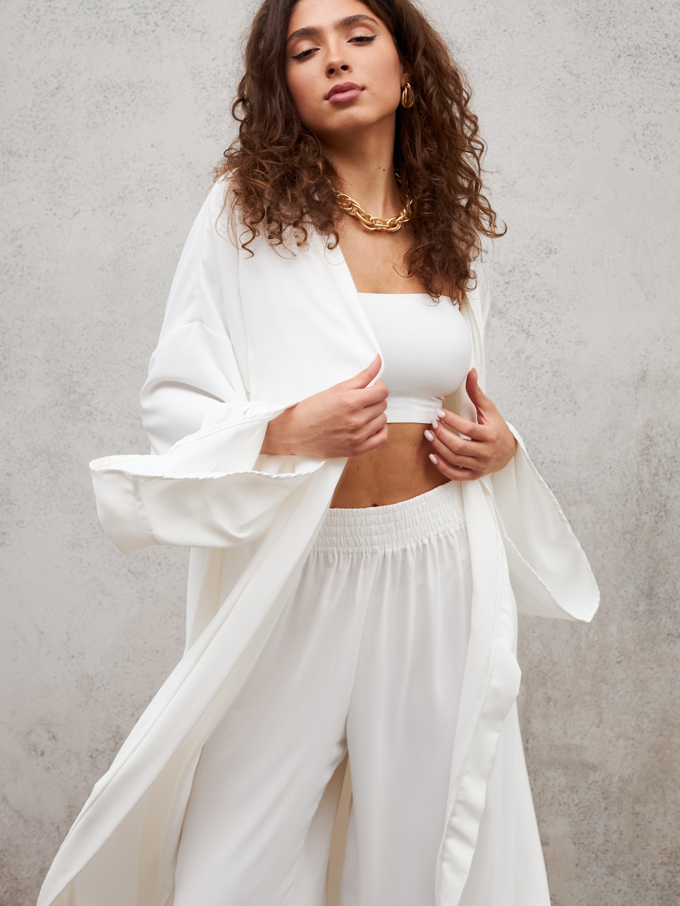 Фотосъемка кимоно Екатеринбург Wildberries ВБ Ozon Озон фотосессия одежды Екб заказать цена фотосъемка товара WB халаты карточки товара. Фотограф Екатеринбург Анастасия Жерновская | Маркетплейсы и нейрофото