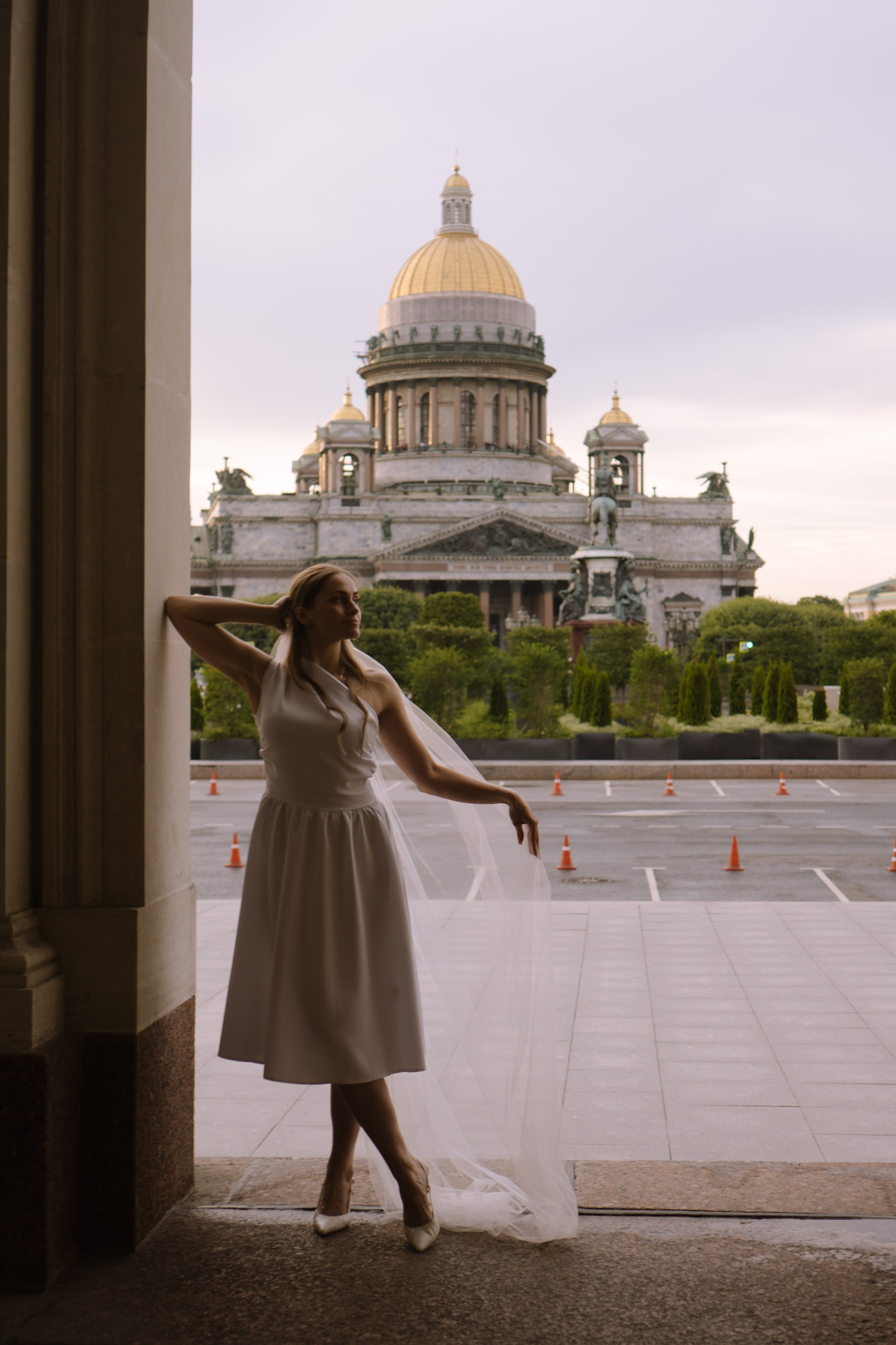 СВАДЕБНАЯ СЬЕМКА С ИСАКИЕВСКИМ СОБОРОМ, АСТОРИЯ И ЗАКОНОДАТЕЛЬНОЕ СОБРАНИЕ. Профессиональный фотограф, Санкт-Петербург — Виктория Богомолова