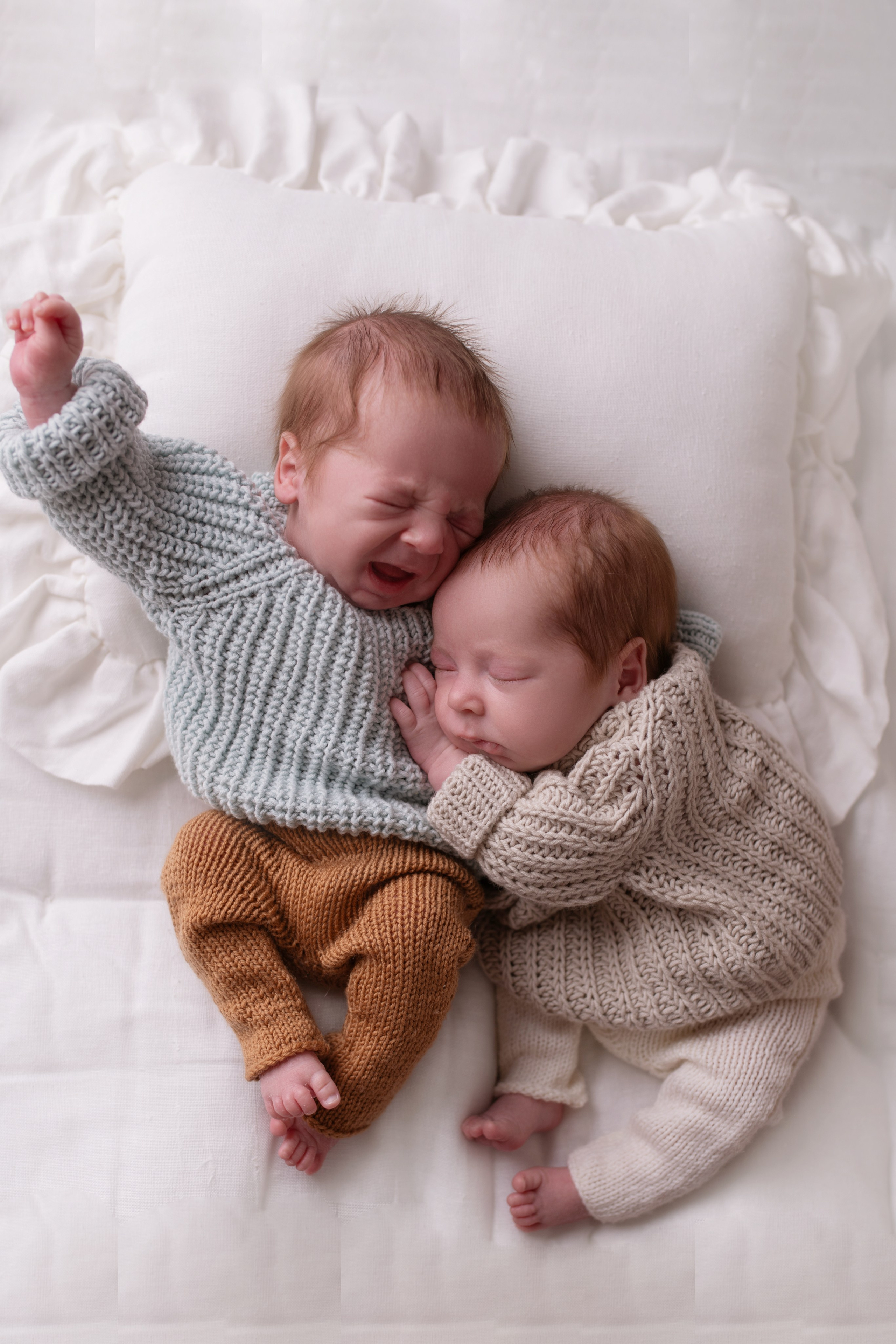 Ярослав и Владислав. Кобякова Мария. Фотограф новорождённых и детей до года город ИРКУТСК