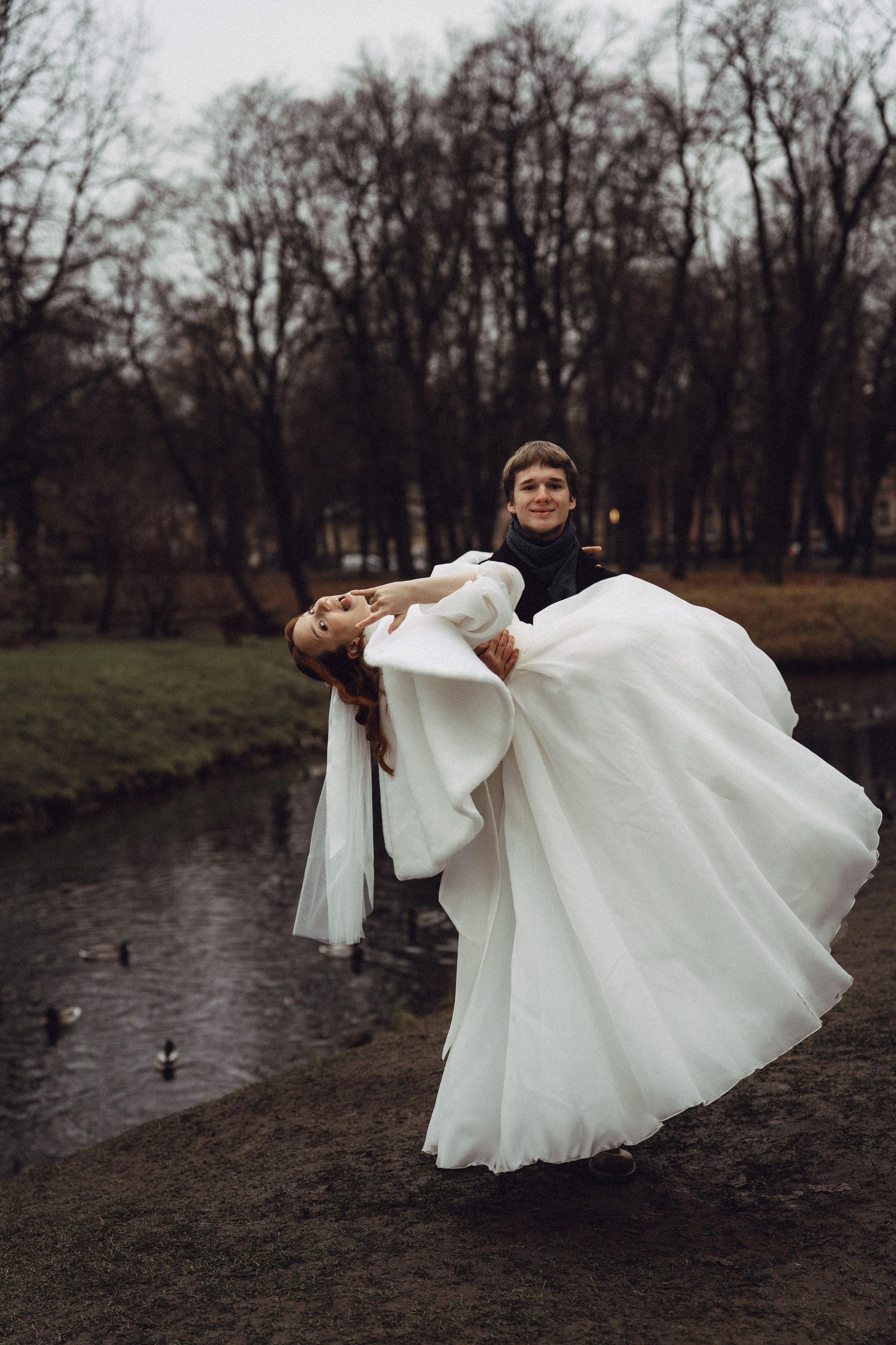 СВАДЕБНАЯ СЬЕМКА ВО ВТОРОМ ДВОРЦЕ С ГОСТЯМИ И ПРОГУЛКА В ТАВРИЧЕСКОМ САДУ. Профессиональный фотограф, Санкт-Петербург — Виктория Богомолова