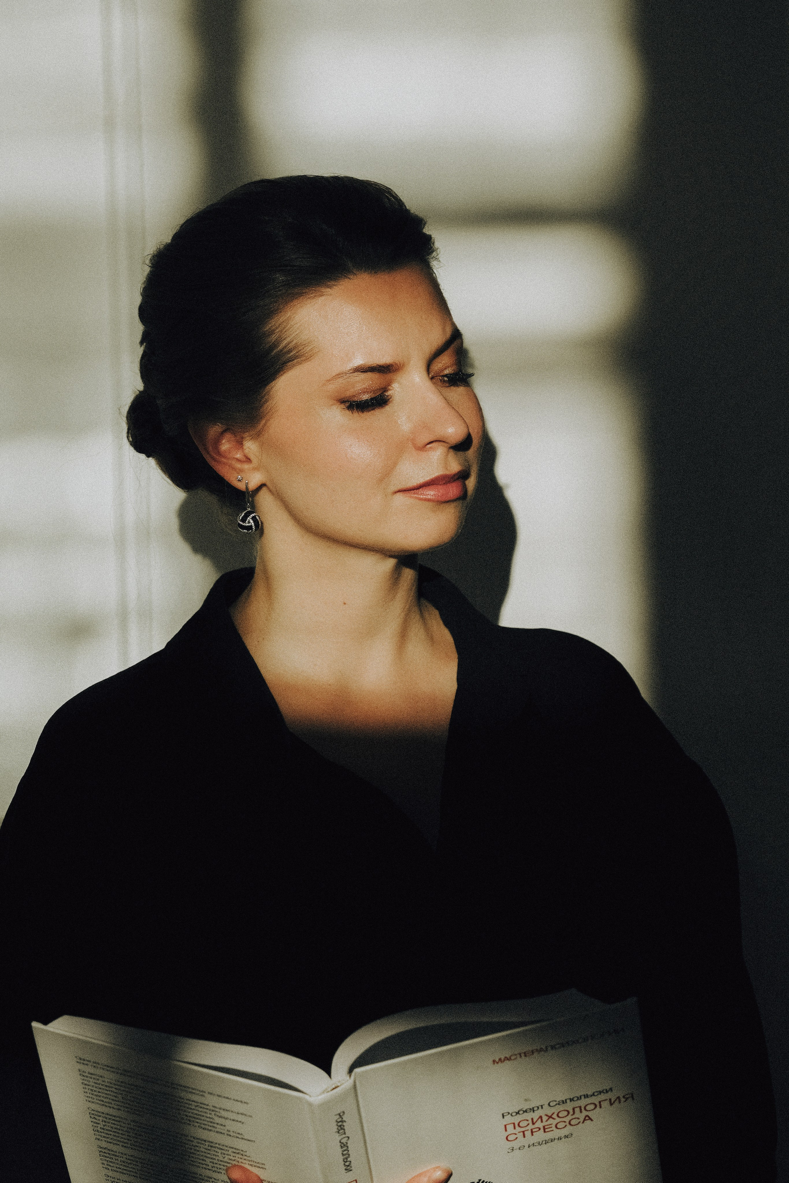 ФОТОСЕСИИЯ В СТУДИИ ДЛЯ ДЕВУШКИ ПСИХОЛОГА. Профессиональный фотограф, Санкт-Петербург — Виктория Богомолова