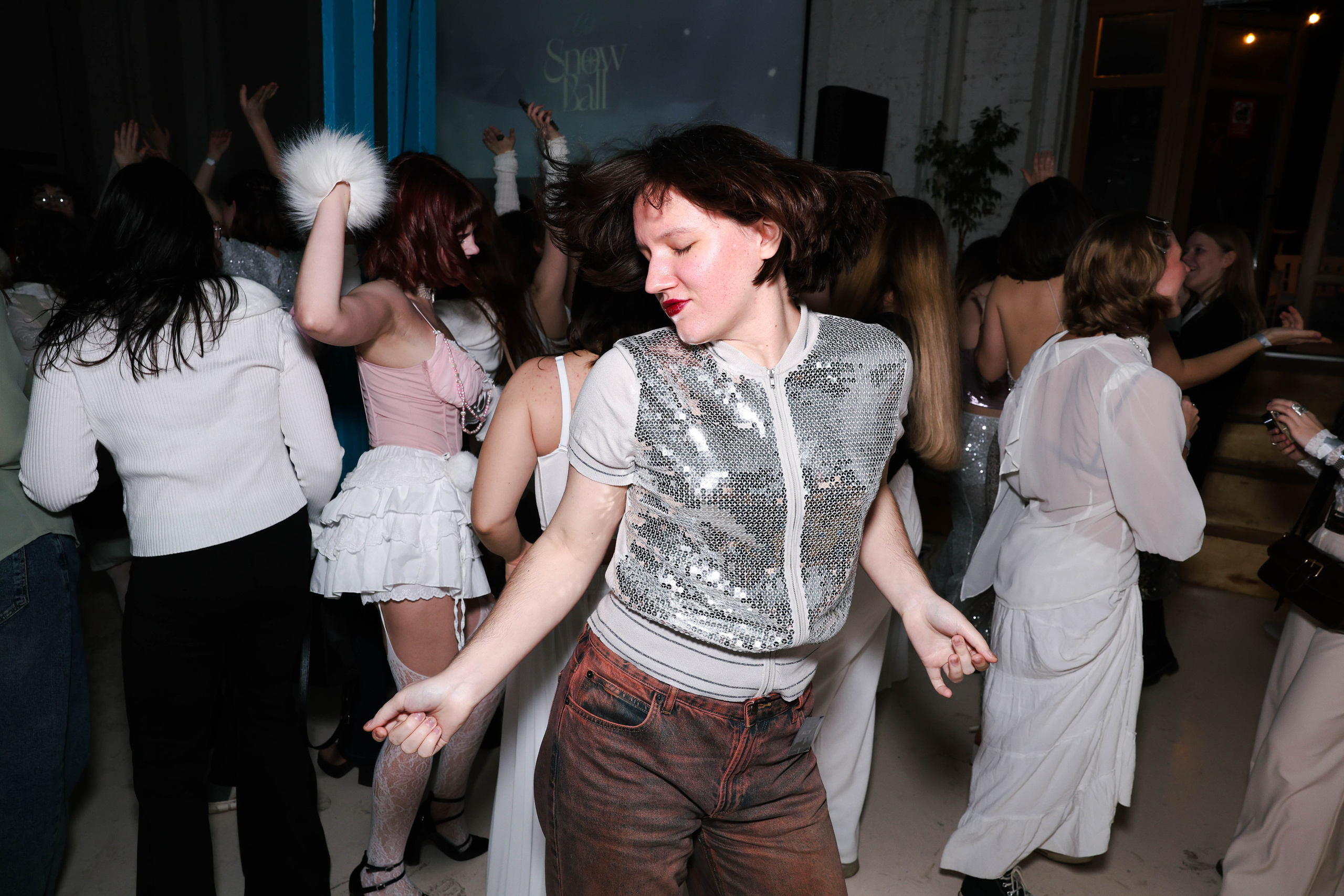 Вечеринки / вспышка. Репортажный фотограф в Москве Арина Антонова