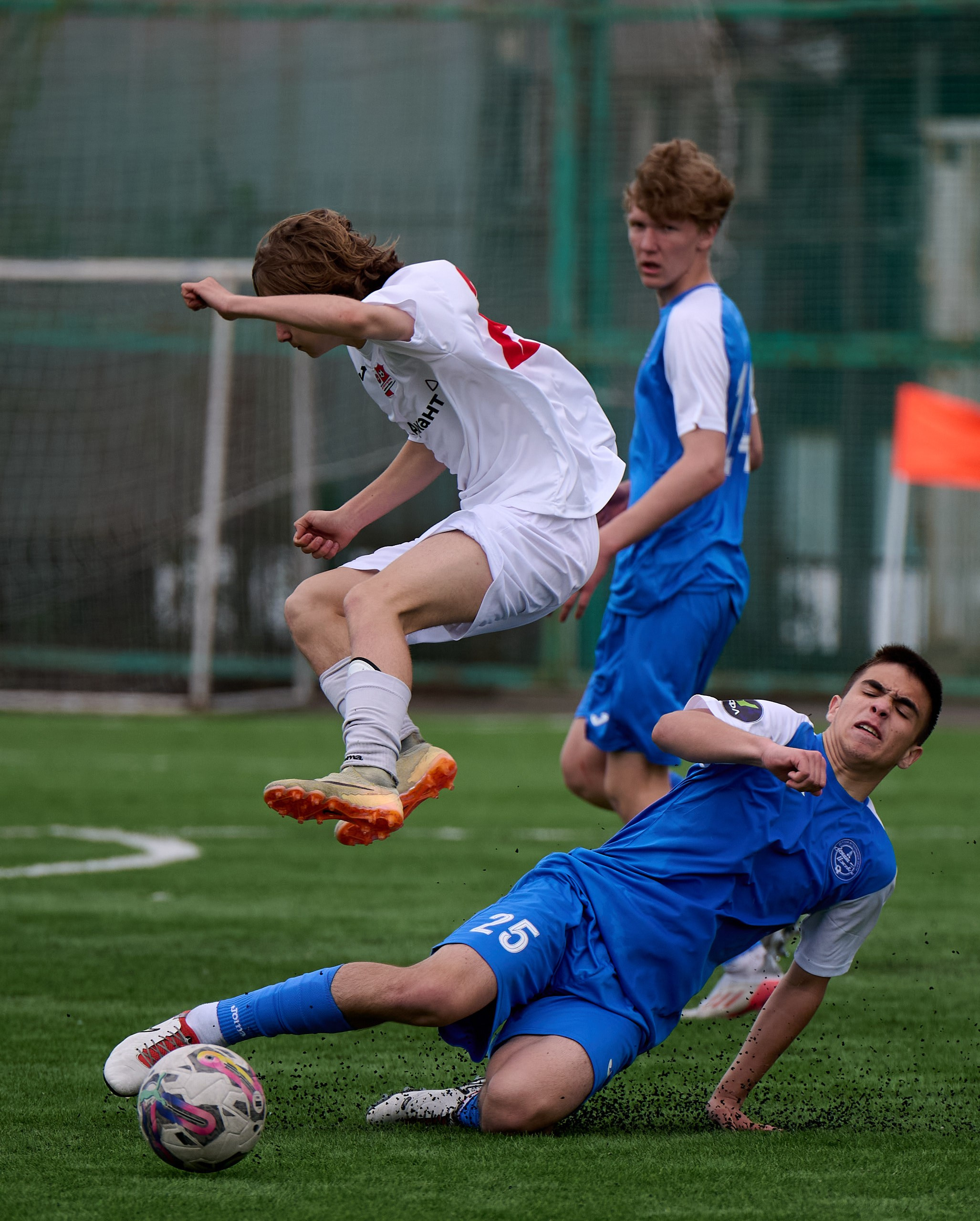 1 тур ЮФЛ Приволжье 2024. «Зенит-Ижевск» — «Челябинск-ОСШ». Спортивный репортажный фотограф в Ижевске Сергей Мерзляков