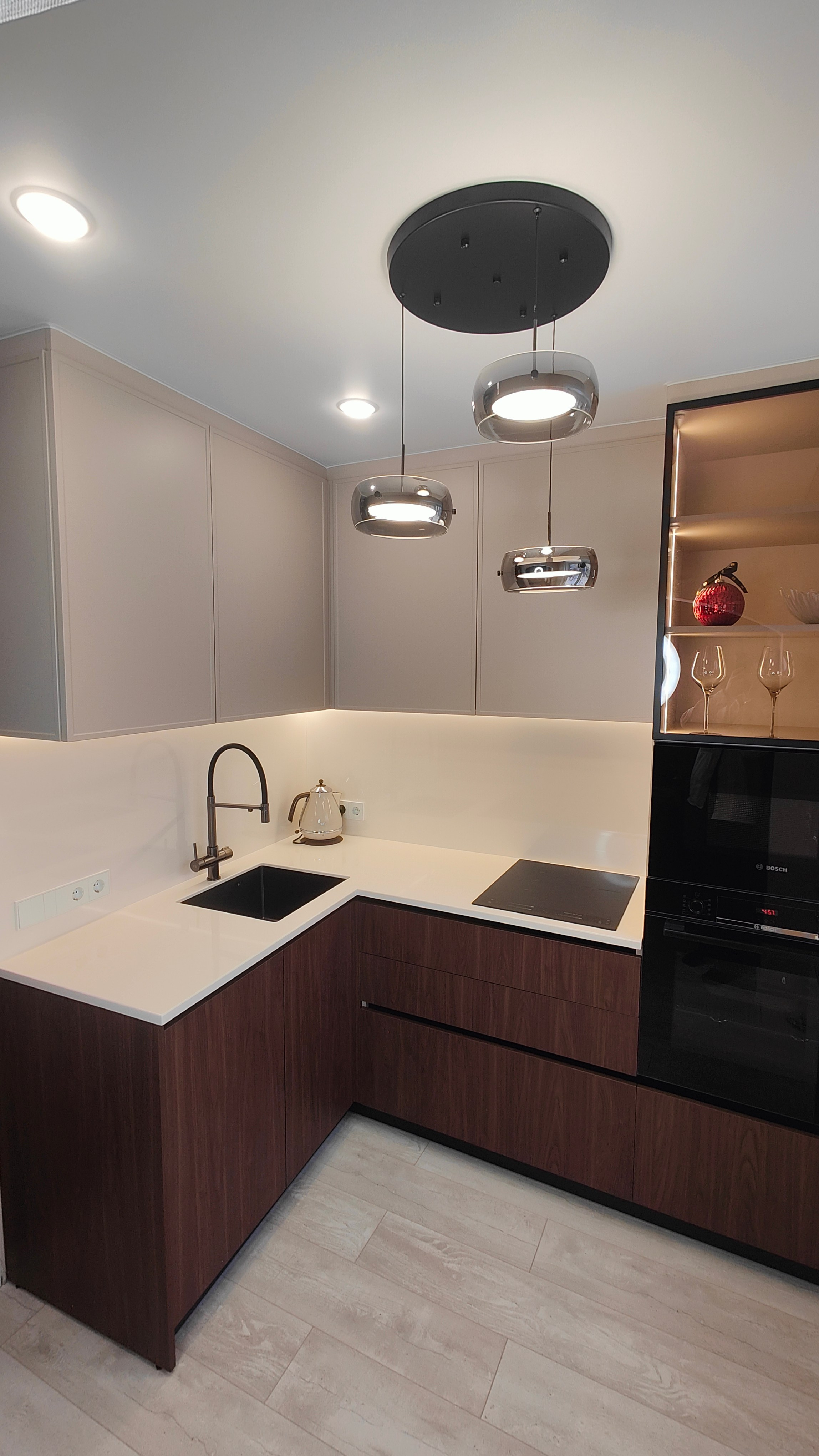 Ул. Кошурникова 13/2. Мебельное ателье РАУМАН