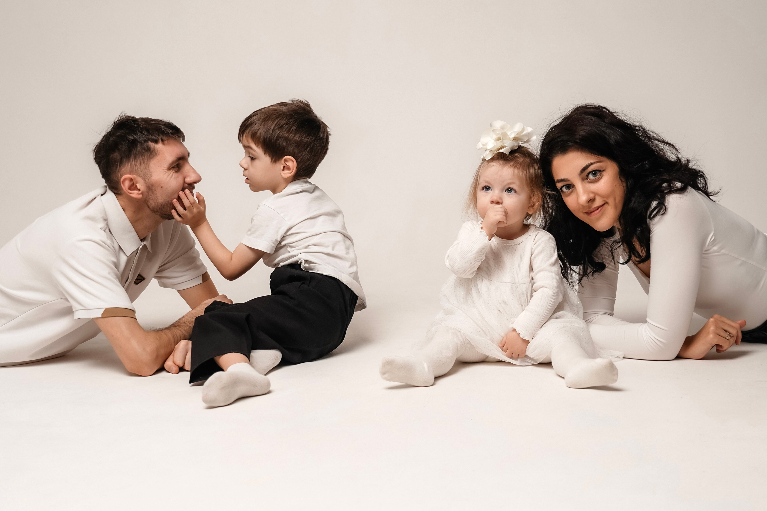 Семейная съемка на циклораме. Анна, фотограф Москва, Зеленоград