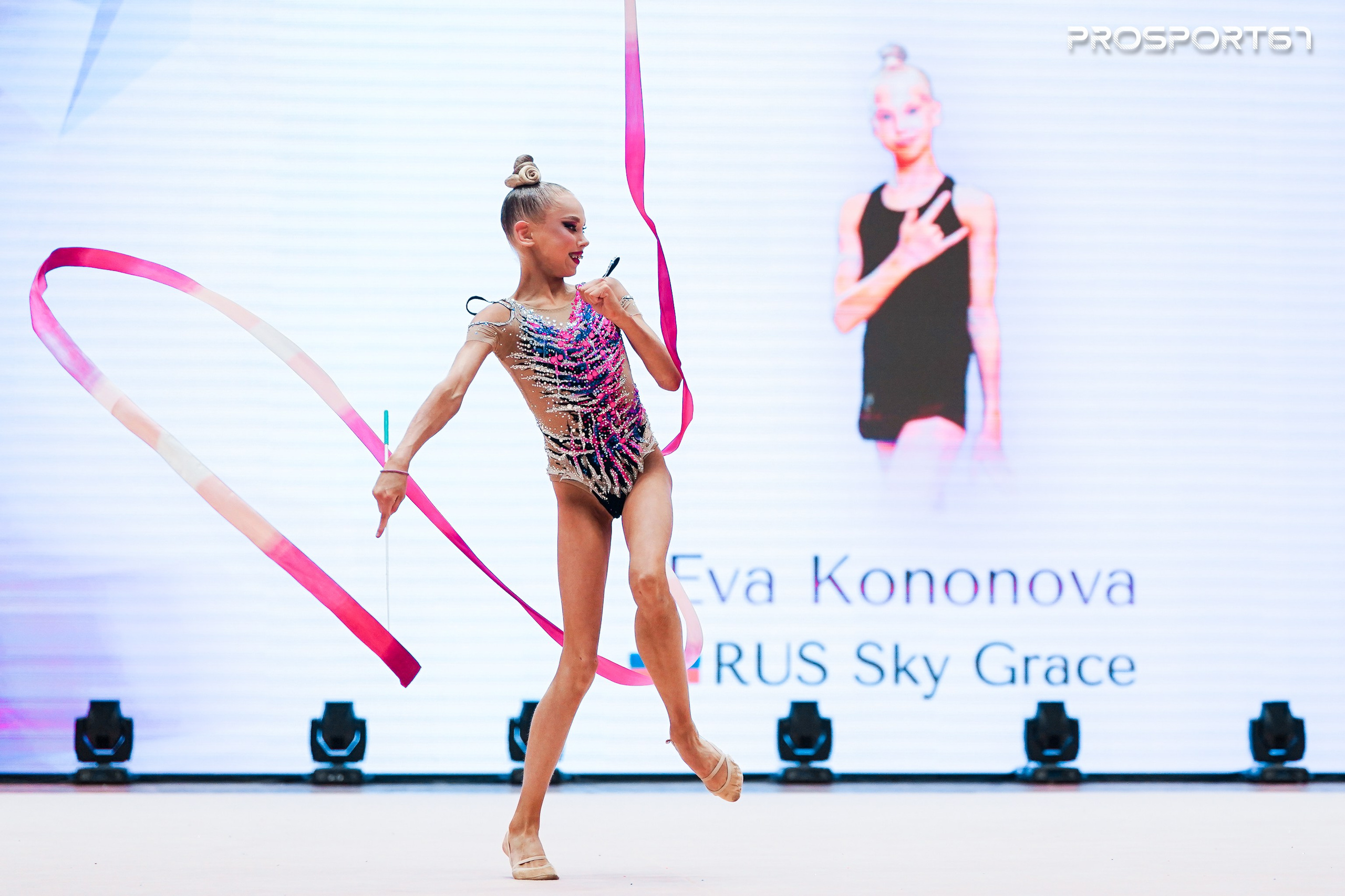 Ева Кононова. Хрустальная роза 2025 г.Минск. Спортивный фотограф Олег Медведев | prosport67 | Смоленск