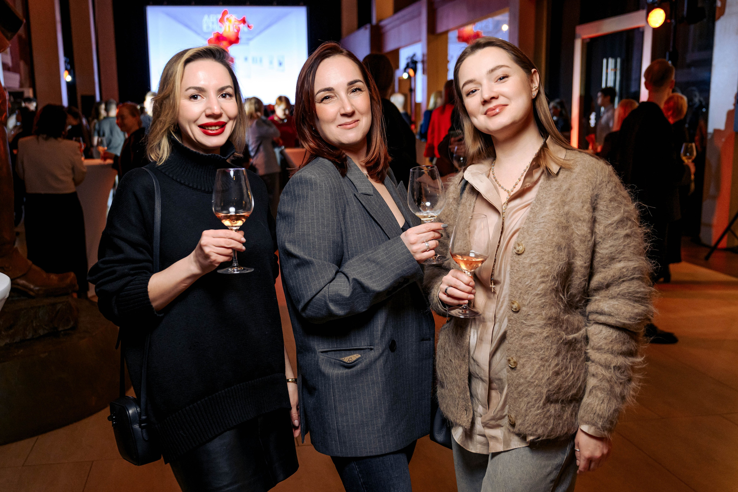 SIMPLE PRIVE. Максим Комаров — Профессиональный фотограф