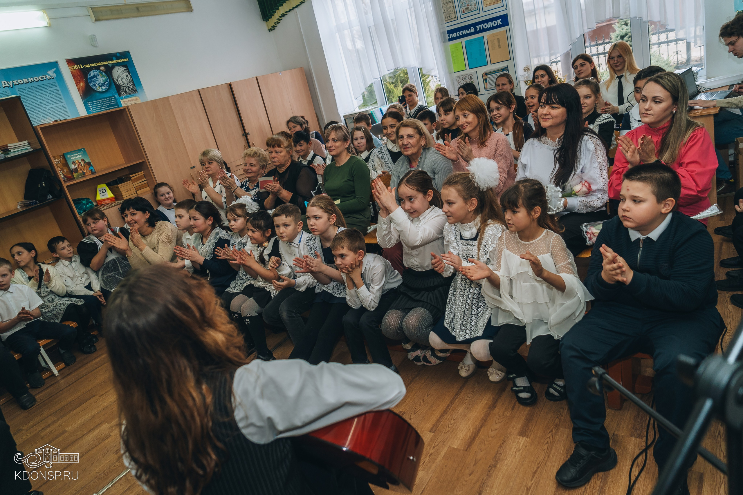 В преддверии праздника весны. Новотитаровский Дом культуры